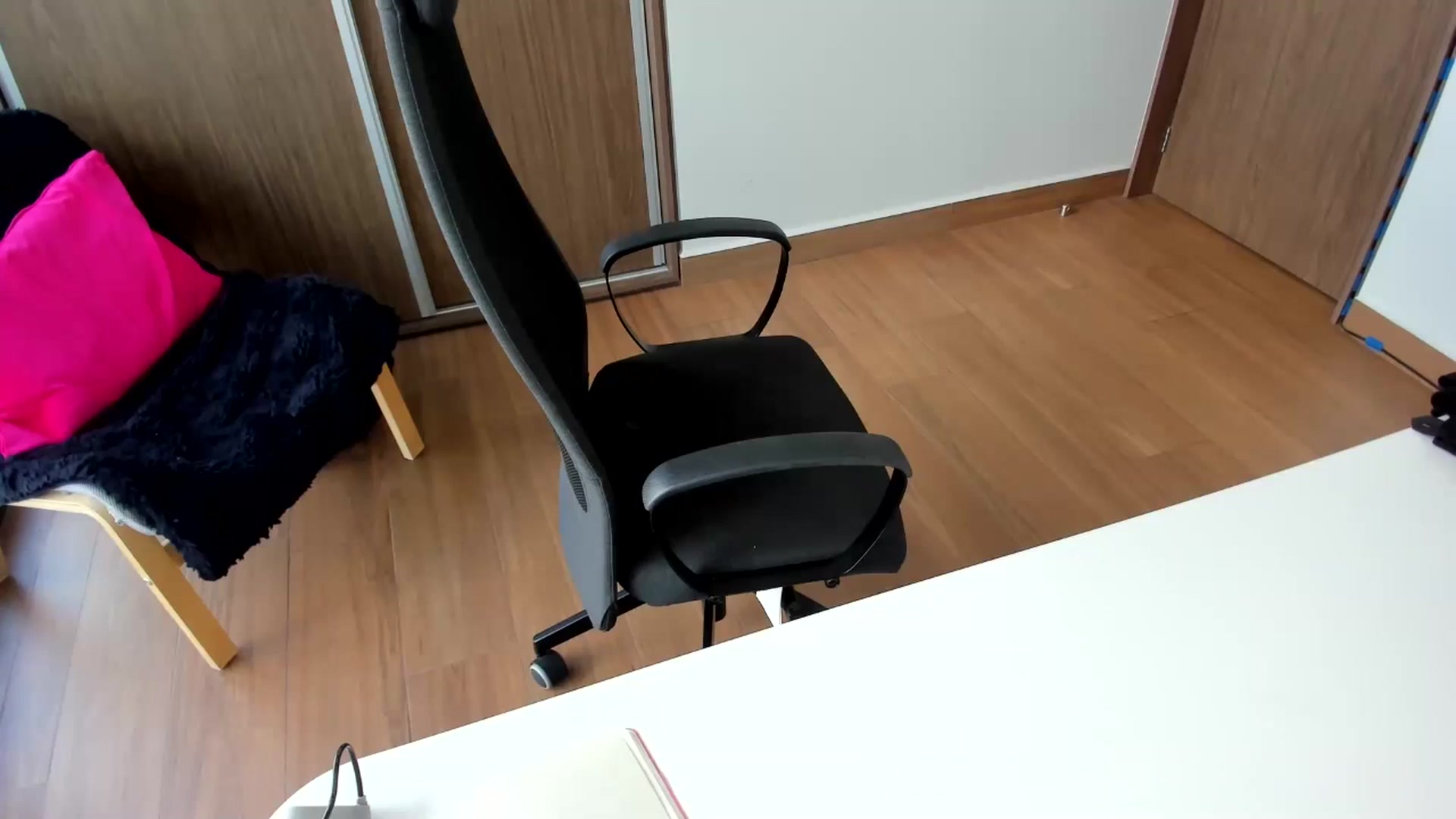 Gallery image thumbnail from LovelyEvaa's myfreecams stream on, 10/13/2025, 22:06 image 18 of 20