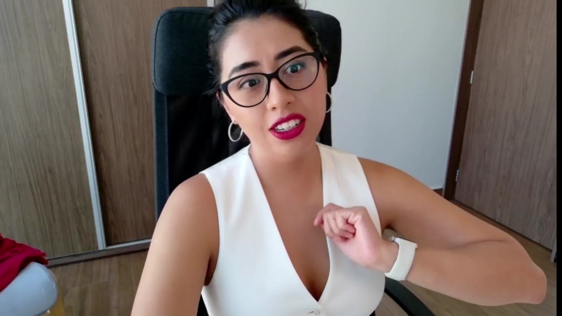 Gallery image thumbnail from LovelyEvaa's myfreecams stream on, 02/10/2026, 19:51 image 1 of 20