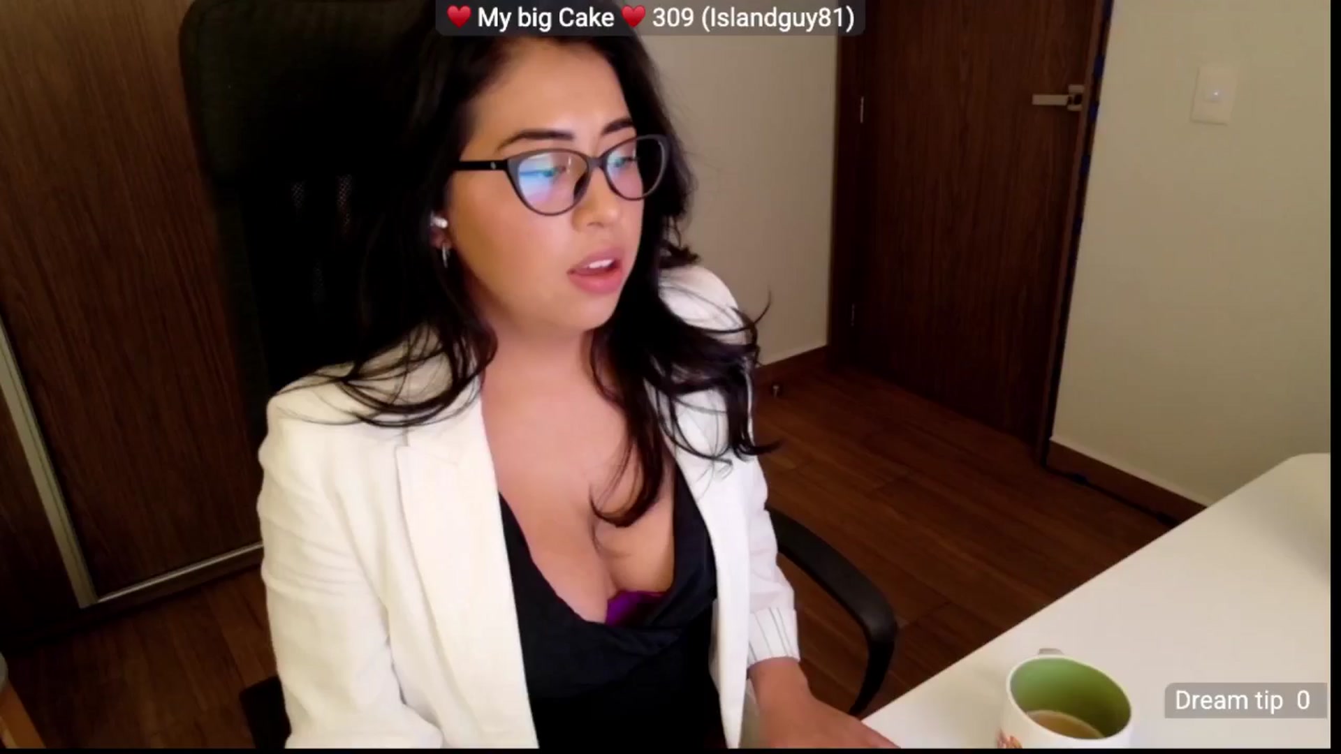 Gallery image thumbnail from LovelyEvaa's myfreecams stream on, 04/02/2026, 03:05 image 4 of 20