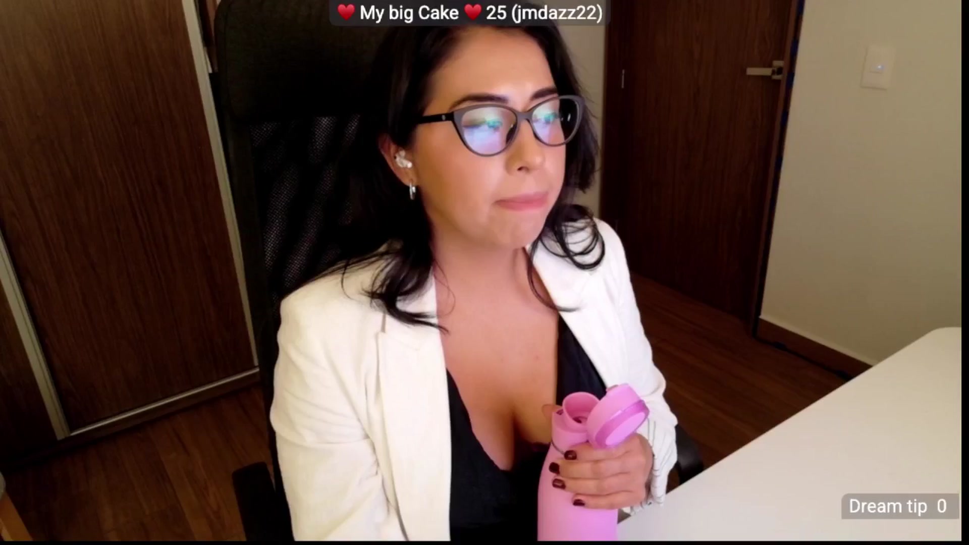 Gallery image thumbnail from LovelyEvaa's myfreecams stream on, 04/02/2026, 03:05 image 10 of 20