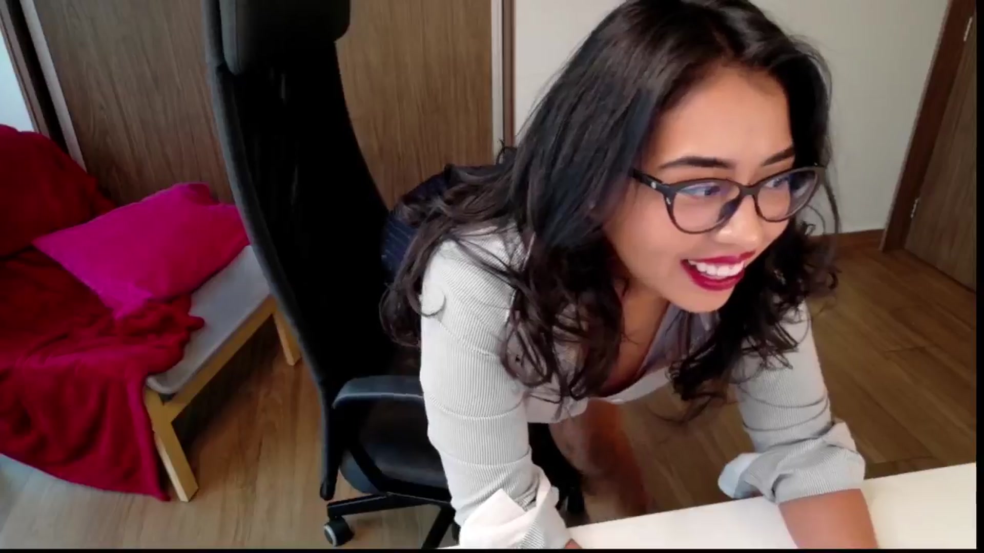 Gallery image thumbnail from LovelyEvaa's myfreecams stream on, 04/22/2026, 24:52 image 7 of 20