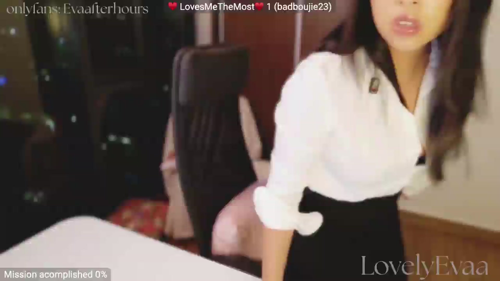 Gallery image thumbnail from LovelyEvaa's myfreecams stream on, 06/10/2026, 03:16 image 19 of 20