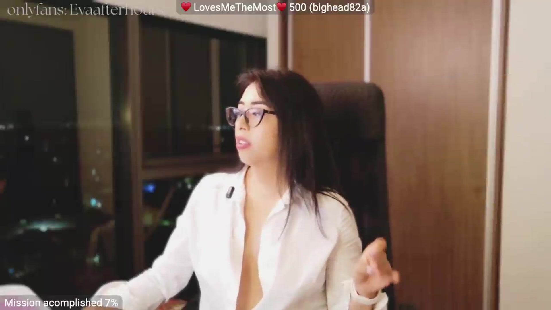 Gallery image thumbnail from LovelyEvaa's myfreecams stream on, 06/10/2026, 06:02 image 5 of 20