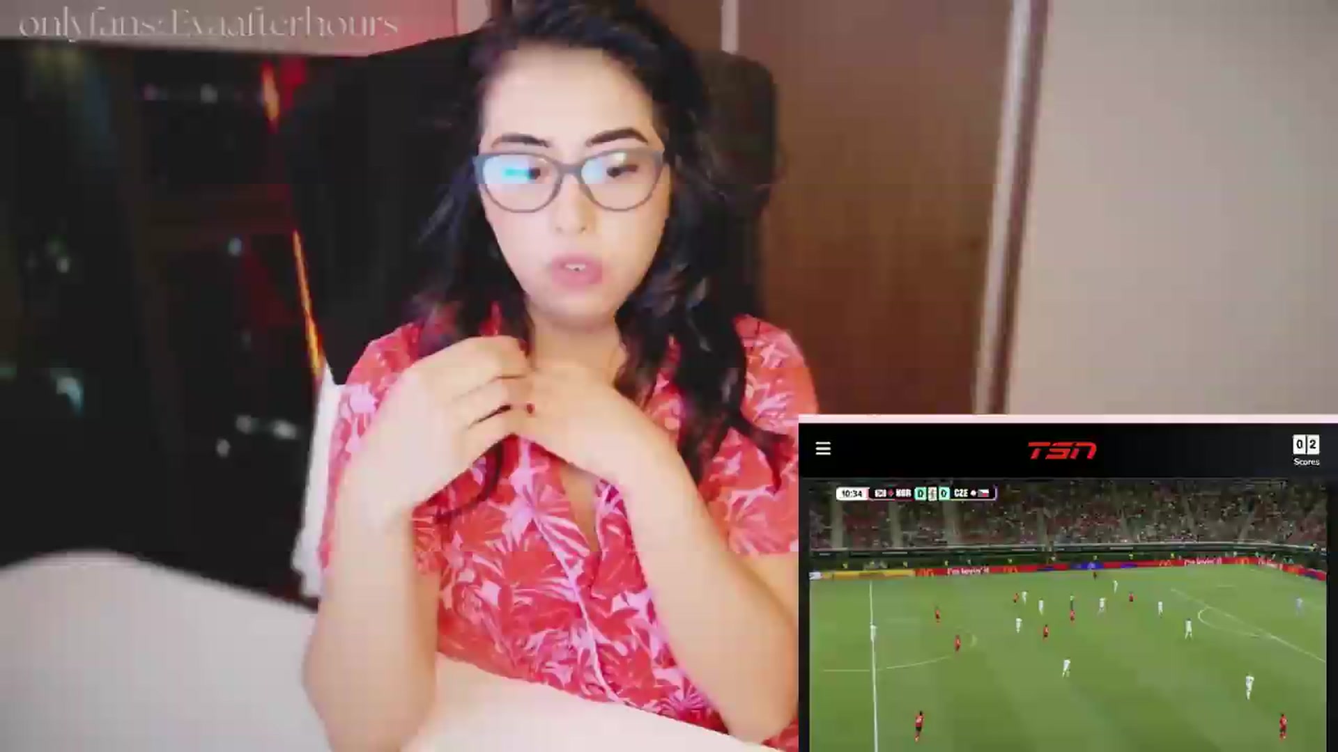 Gallery image thumbnail from LovelyEvaa's myfreecams stream on, 06/12/2026, 04:38 image 1 of 20