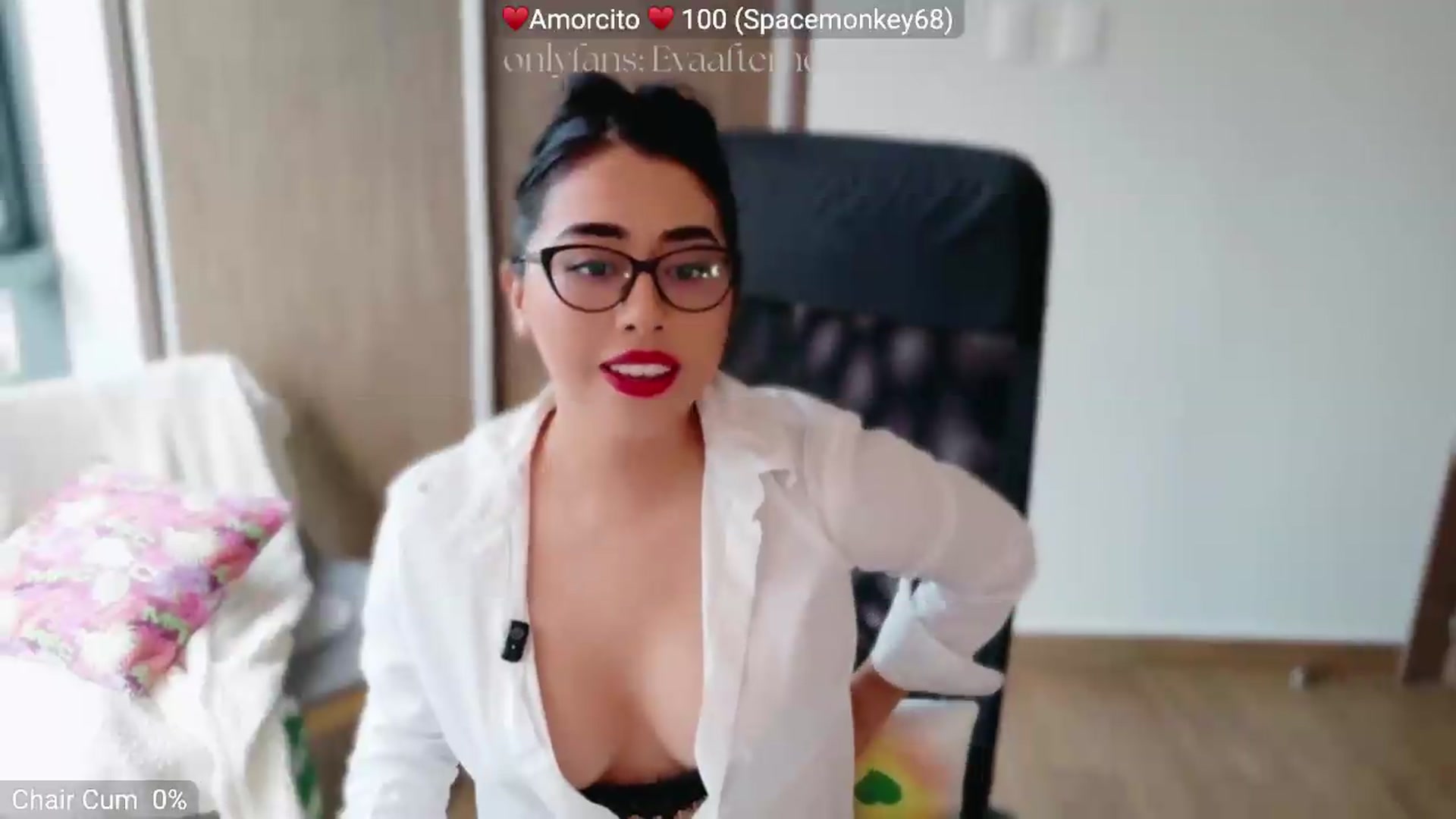 Gallery image thumbnail from LovelyEvaa's myfreecams stream on, 06/26/2026, 24:03 image 2 of 20