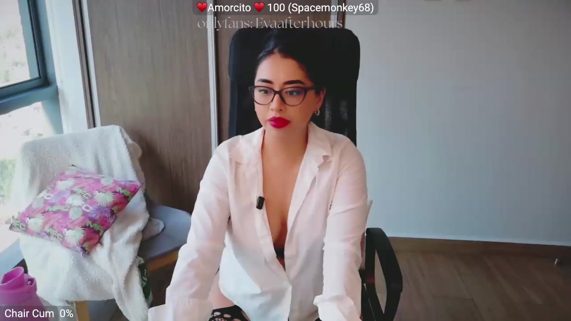 Gallery image thumbnail from LovelyEvaa's myfreecams stream on, 06/26/2026, 24:03 image 7 of 20