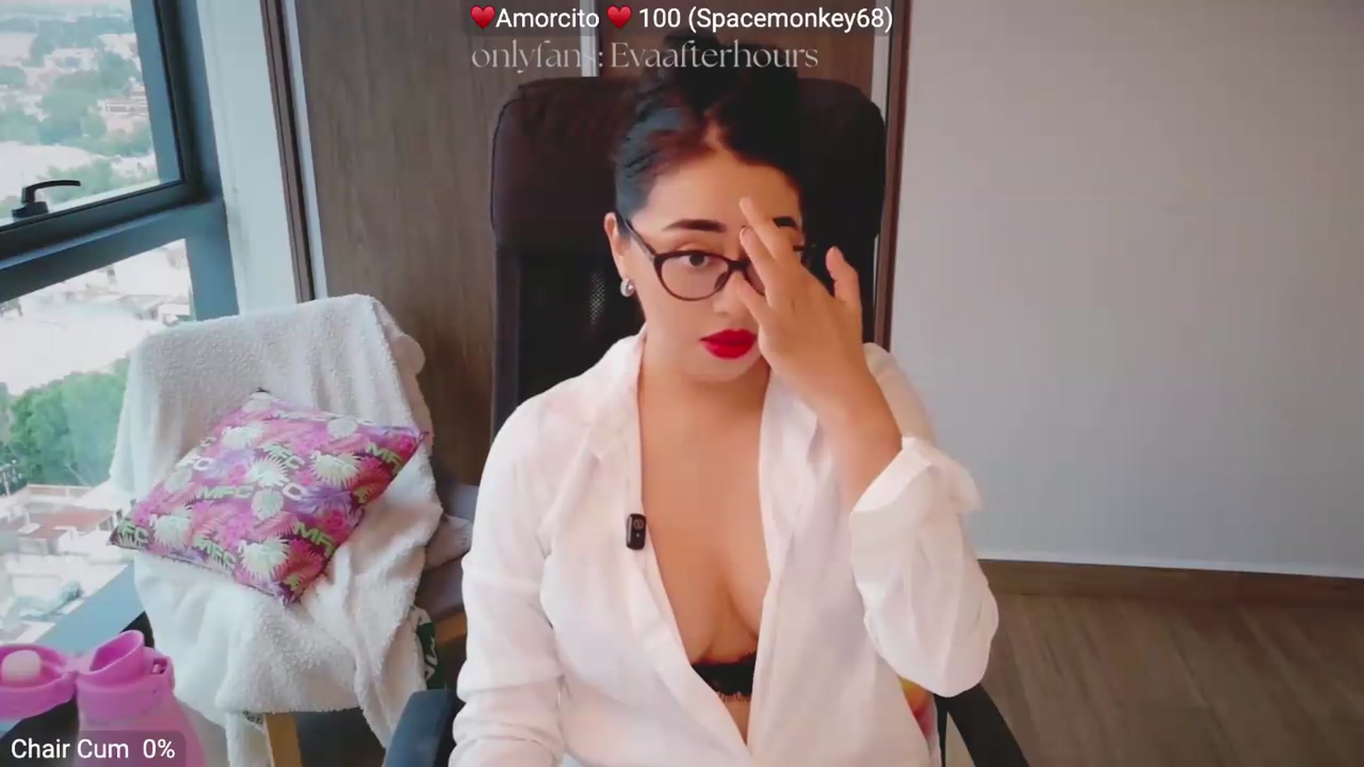 Gallery image thumbnail from LovelyEvaa's myfreecams stream on, 06/26/2026, 24:03 image 14 of 20