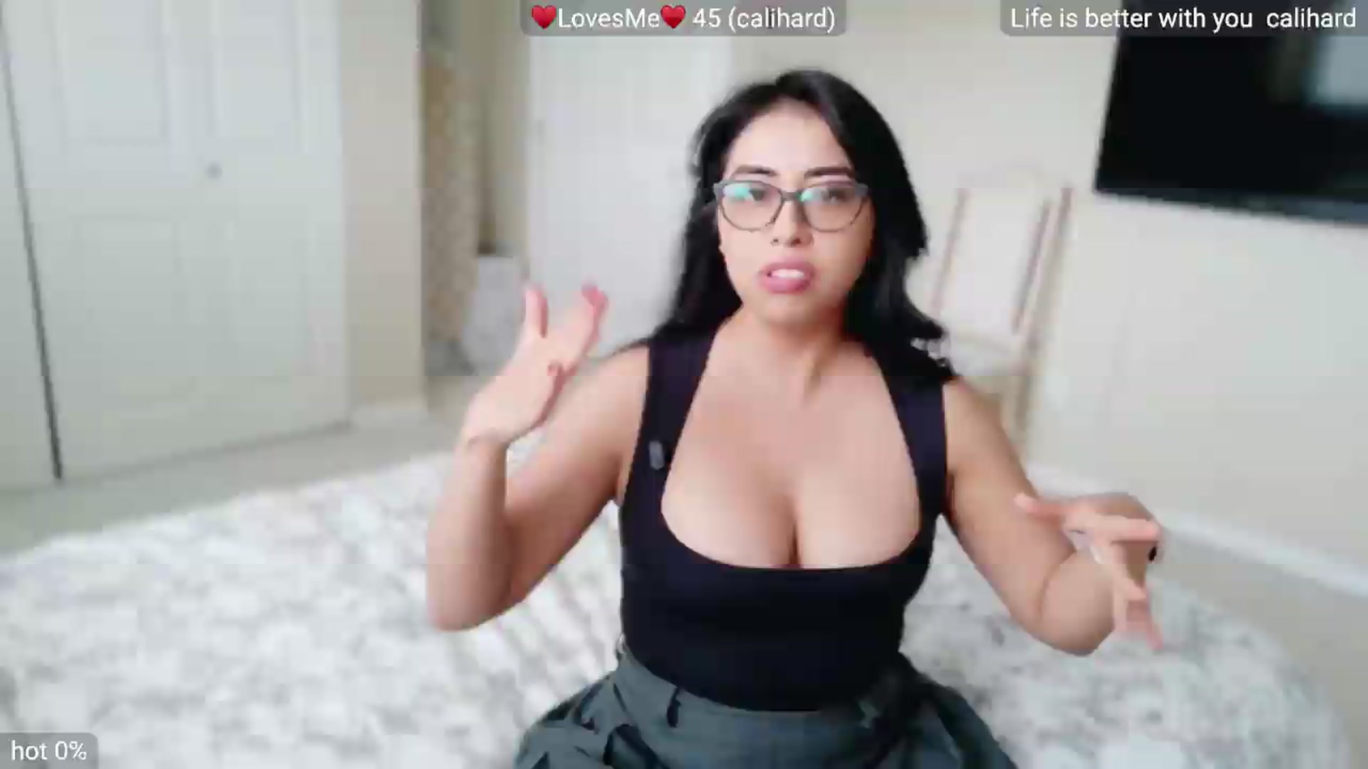 Gallery image thumbnail from LovelyEvaa's myfreecams stream on, 07/10/2026, 24:00 image 6 of 20