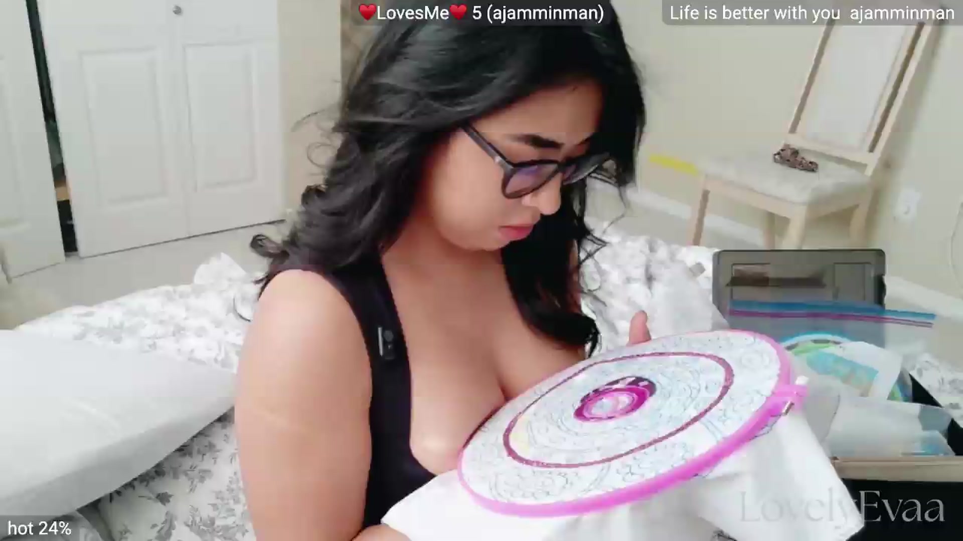 Gallery image thumbnail from LovelyEvaa's myfreecams stream on, 07/10/2026, 02:18 image 11 of 20