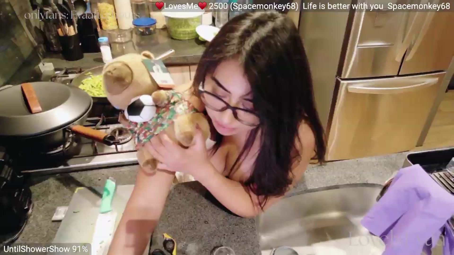 Gallery image thumbnail from LovelyEvaa's myfreecams stream on, 08/11/2026, 05:00 image 8 of 20
