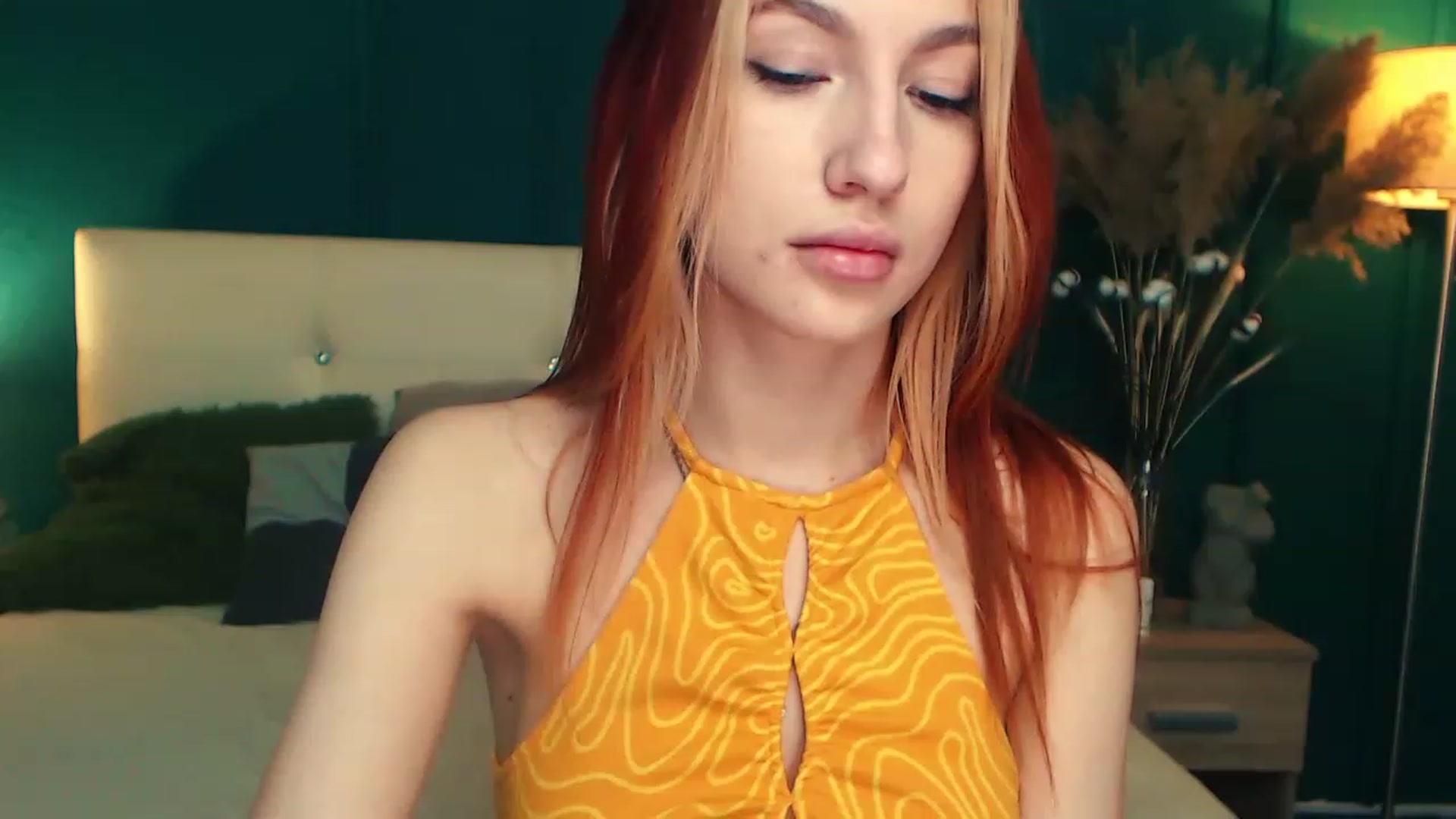 Gallery image thumbnail from LovelyGin's myfreecams stream on, 03/27/2023, 13:38 image 8 of 20
