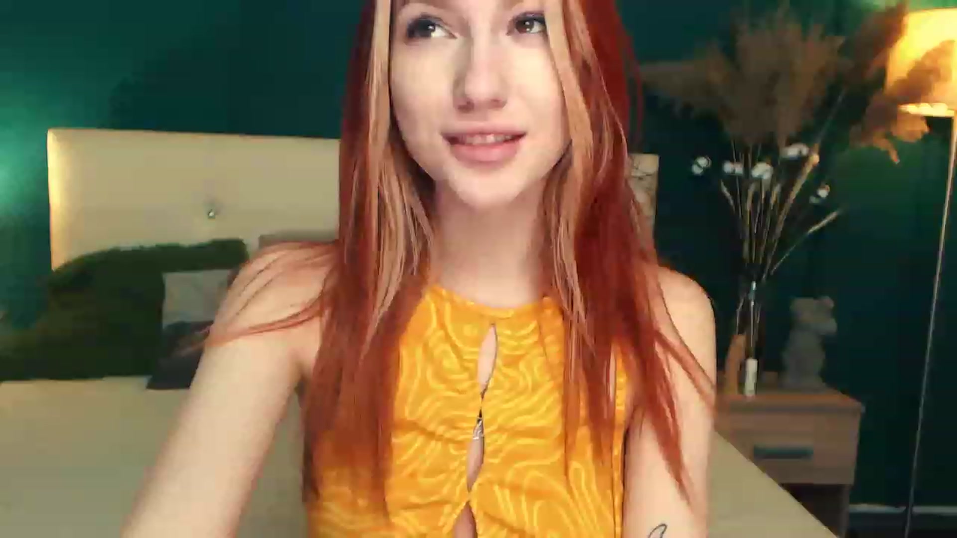 Gallery image thumbnail from LovelyGin's myfreecams stream on, 03/27/2023, 13:38 image 18 of 20