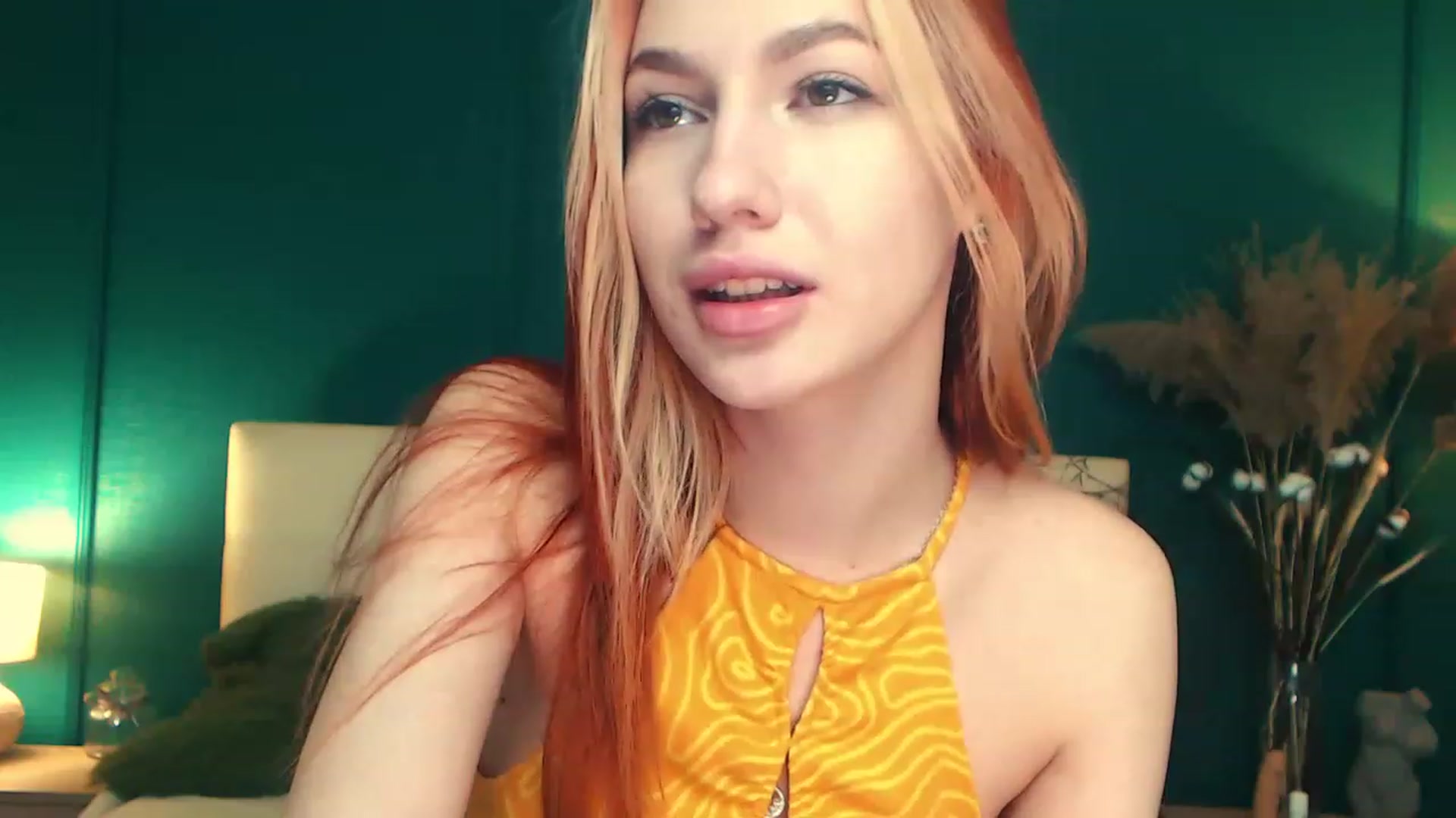 Gallery image thumbnail from LovelyGin's myfreecams stream on, 03/27/2023, 13:38 image 4 of 20