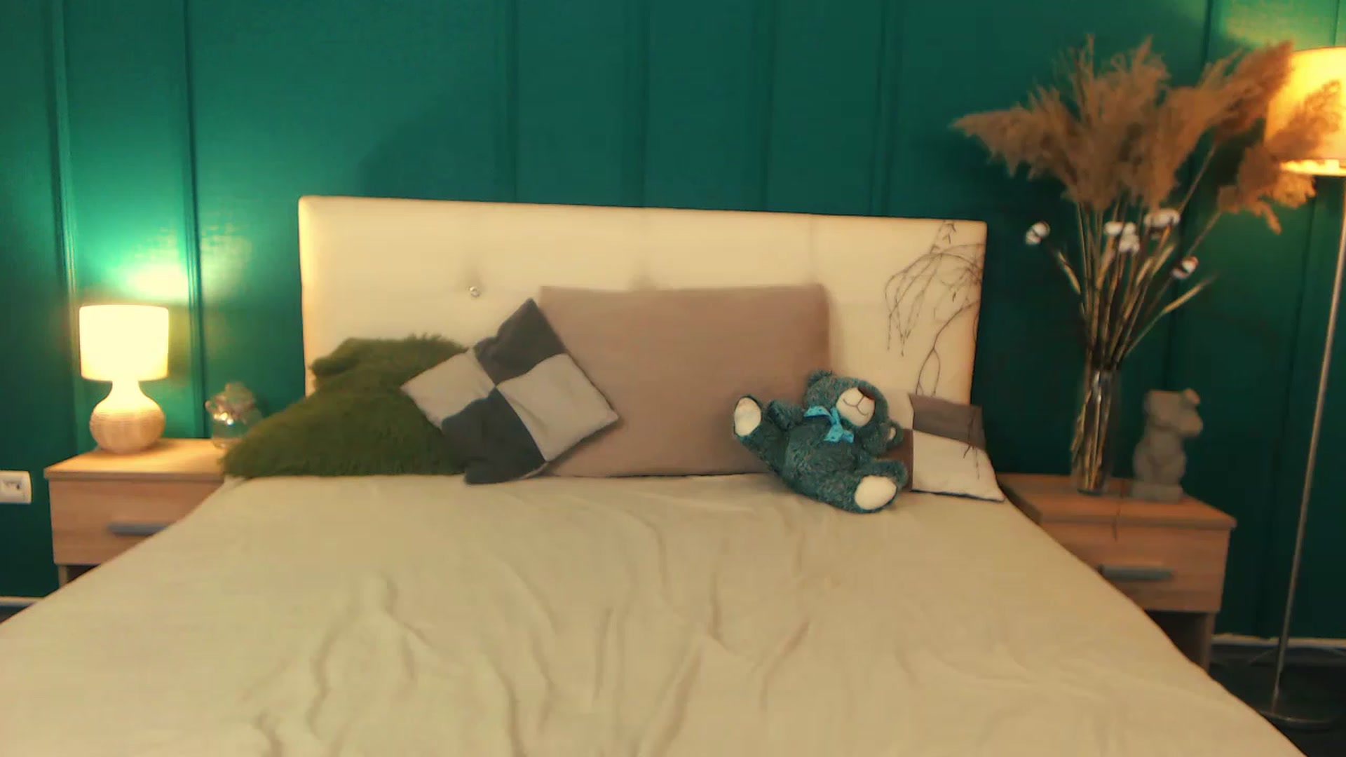 Gallery image thumbnail from LovelyGin's myfreecams stream on, 04/03/2023, 14:12 image 5 of 20