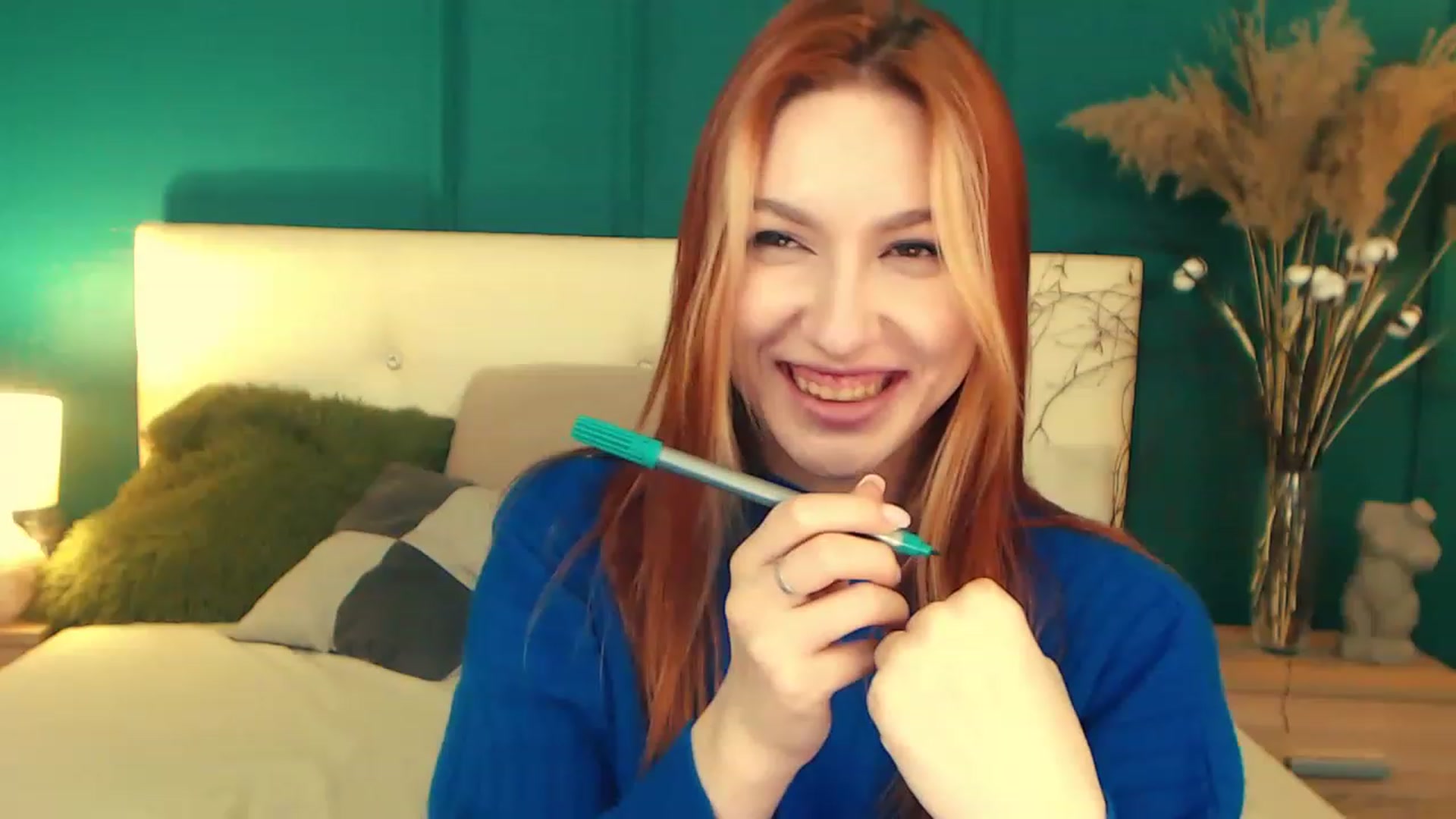 Gallery image thumbnail from LovelyGin's myfreecams stream on, 04/10/2023, 17:10 image 9 of 20