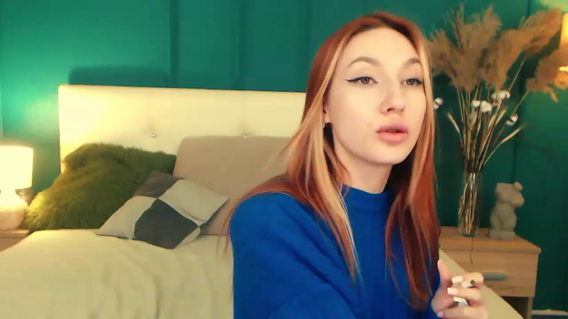 Gallery image thumbnail from LovelyGin's myfreecams stream on, 04/10/2023, 19:06 image 13 of 20