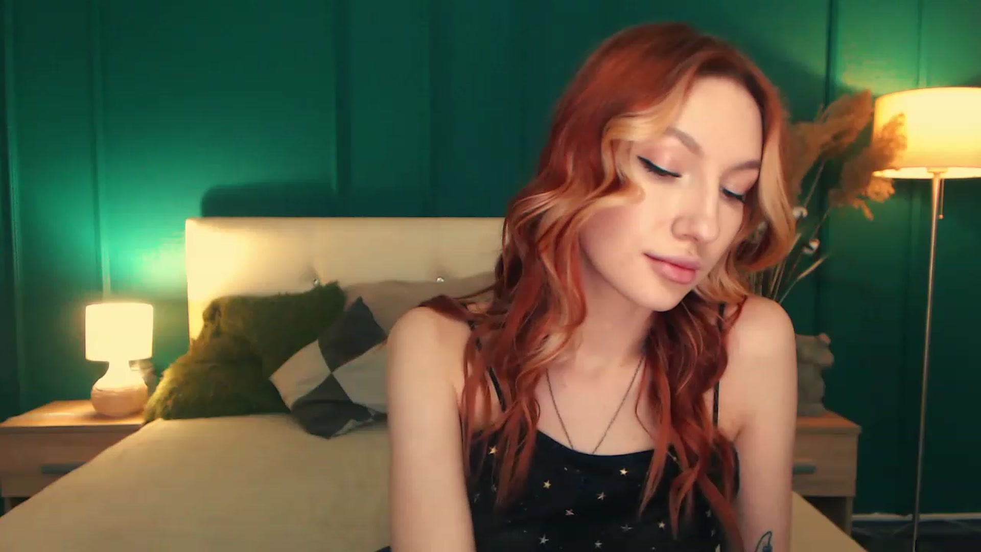 Gallery image thumbnail from LovelyGin's myfreecams stream on, 04/11/2023, 14:04 image 9 of 20
