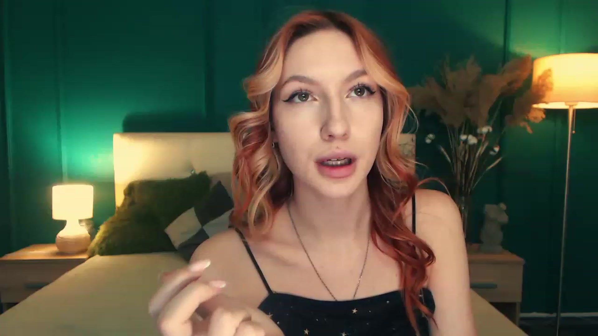 Gallery image thumbnail from LovelyGin's myfreecams stream on, 04/11/2023, 14:04 image 7 of 20