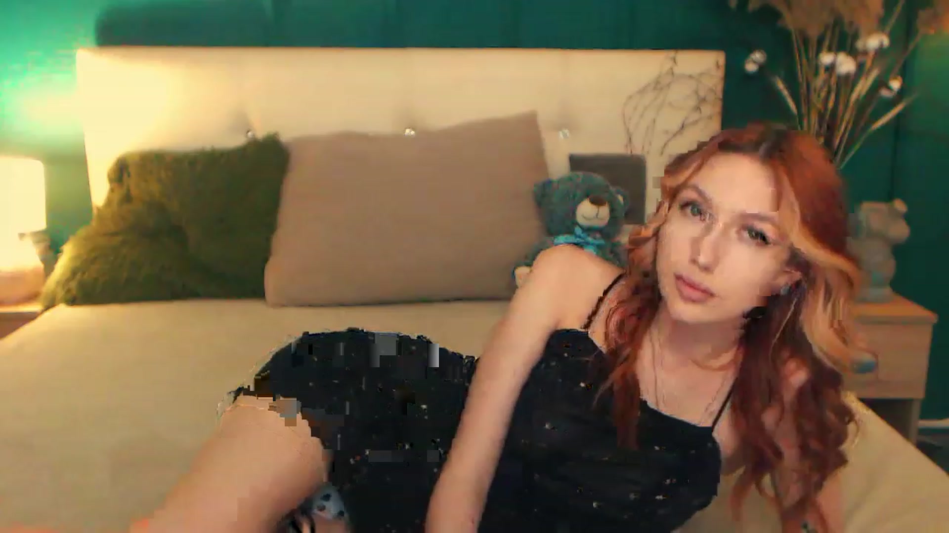 Gallery image thumbnail from LovelyGin's myfreecams stream on, 04/11/2023, 14:04 image 12 of 20