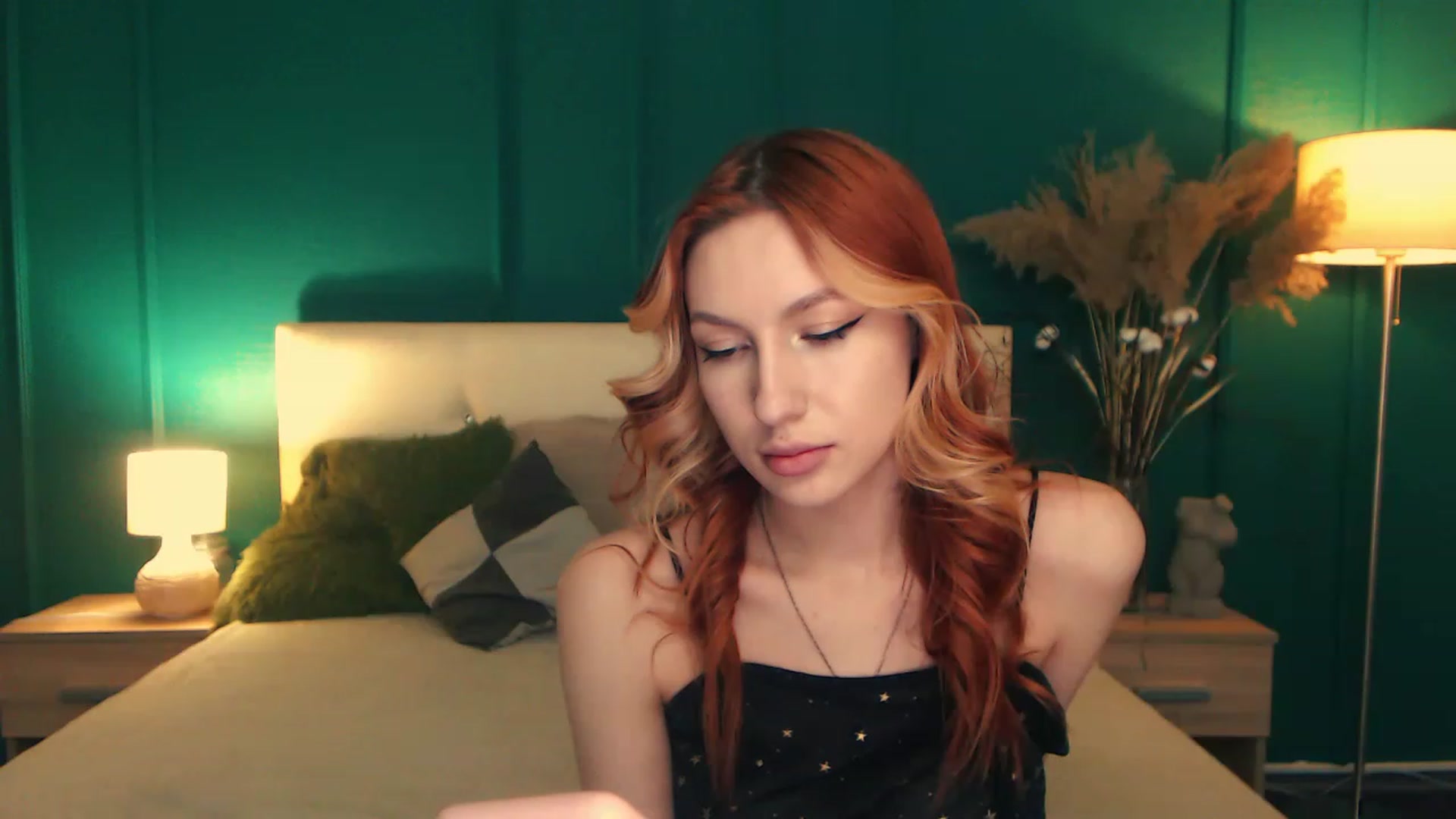 Gallery image thumbnail from LovelyGin's myfreecams stream on, 04/11/2023, 14:04 image 8 of 20