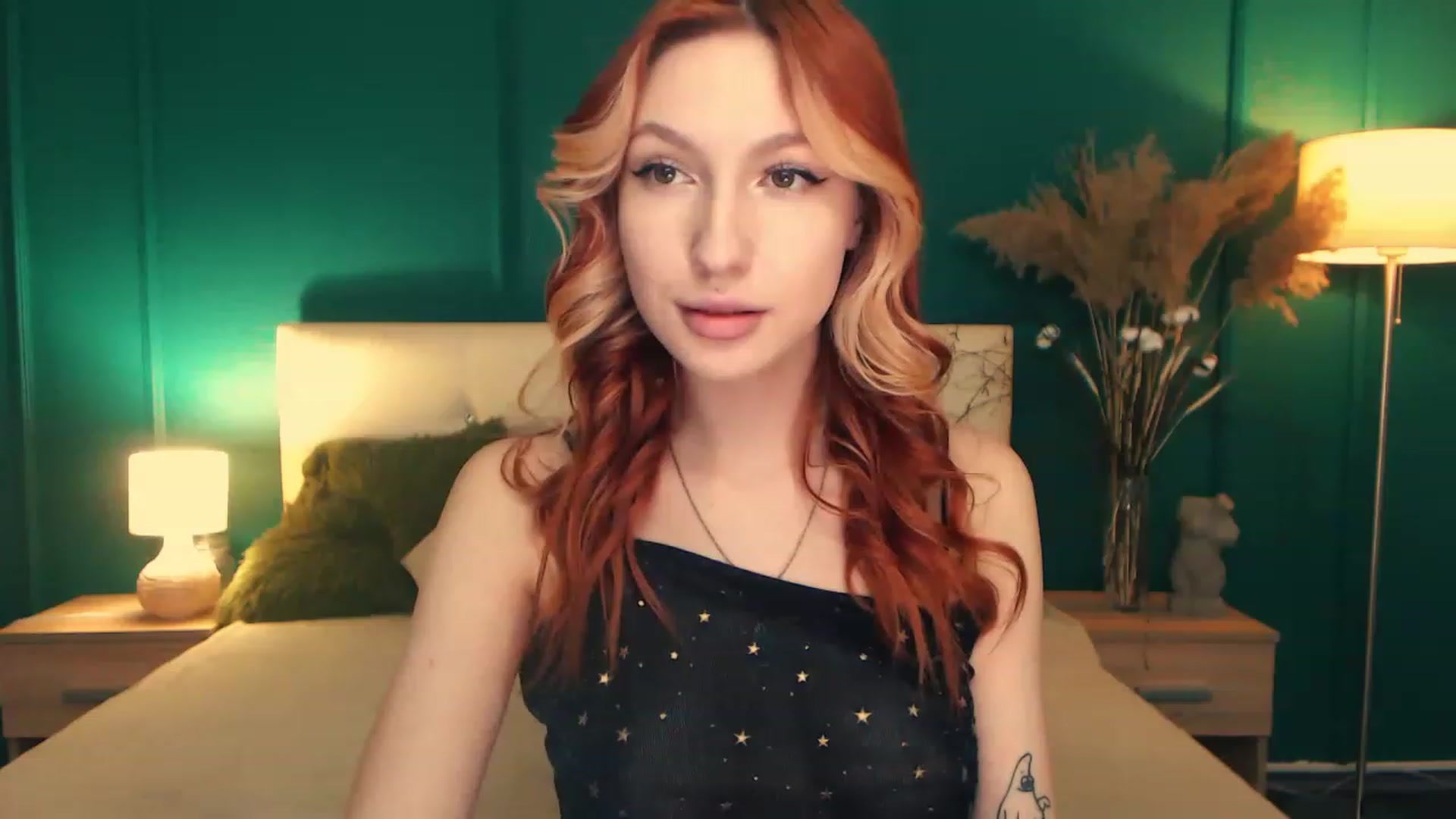 Gallery image thumbnail from LovelyGin's myfreecams stream on, 04/11/2023, 14:04 image 2 of 20