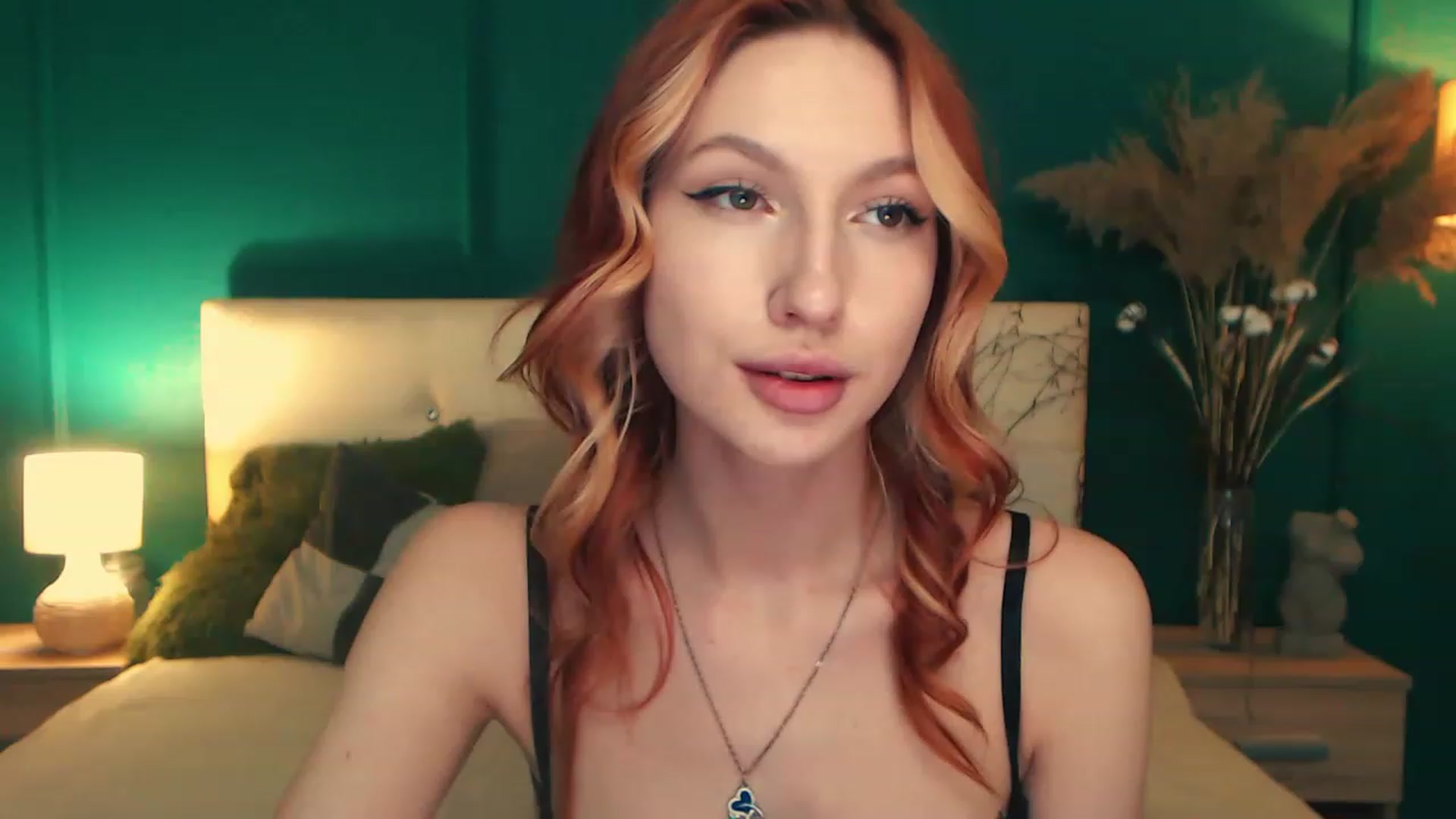 Gallery image thumbnail from LovelyGin's myfreecams stream on, 04/11/2023, 16:55 image 4 of 20