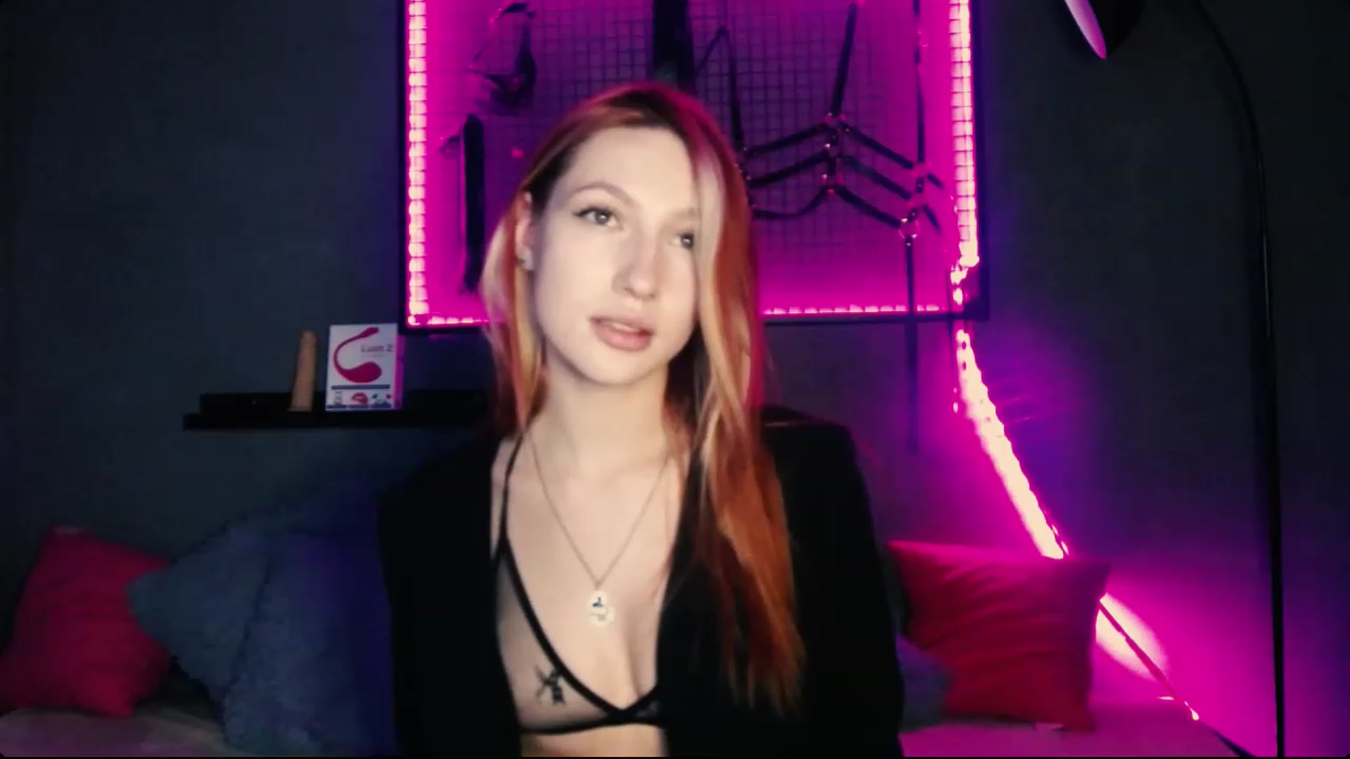 Gallery image thumbnail from LovelyGin's myfreecams stream on, 04/13/2023, 14:55 image 15 of 20