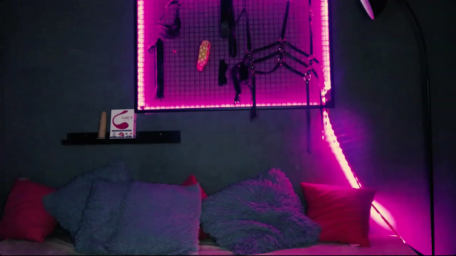 Gallery image thumbnail from LovelyGin's myfreecams stream on, 04/13/2023, 14:55 image 18 of 20