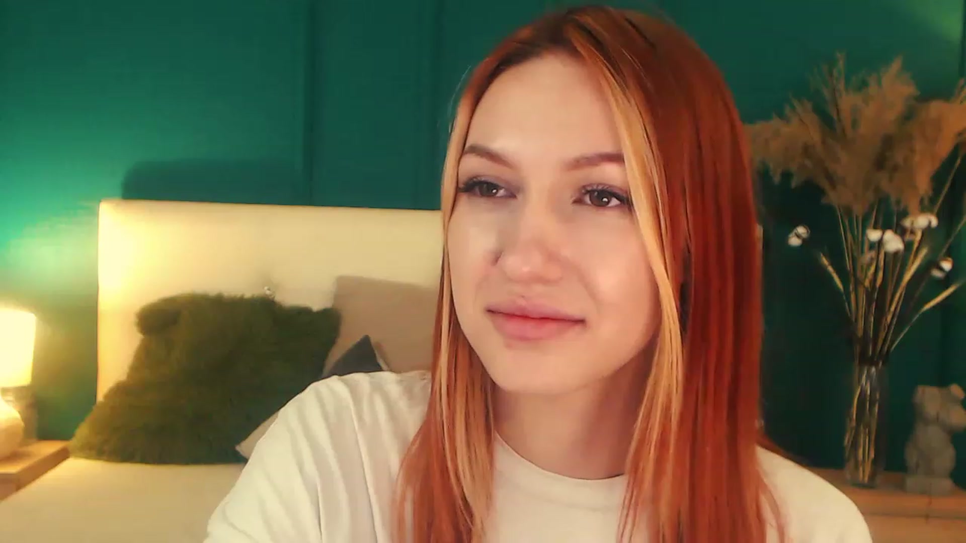 Gallery image thumbnail from LovelyGin's myfreecams stream on, 04/17/2023, 18:29 image 5 of 20