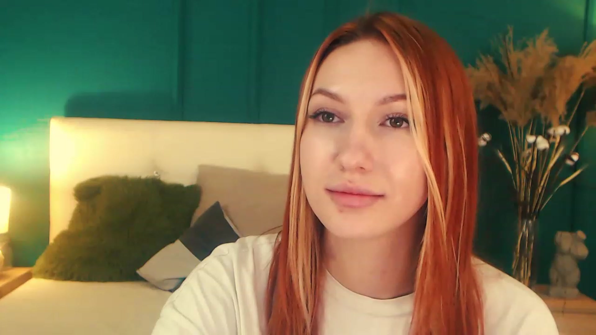 Gallery image thumbnail from LovelyGin's myfreecams stream on, 04/17/2023, 18:29 image 13 of 20