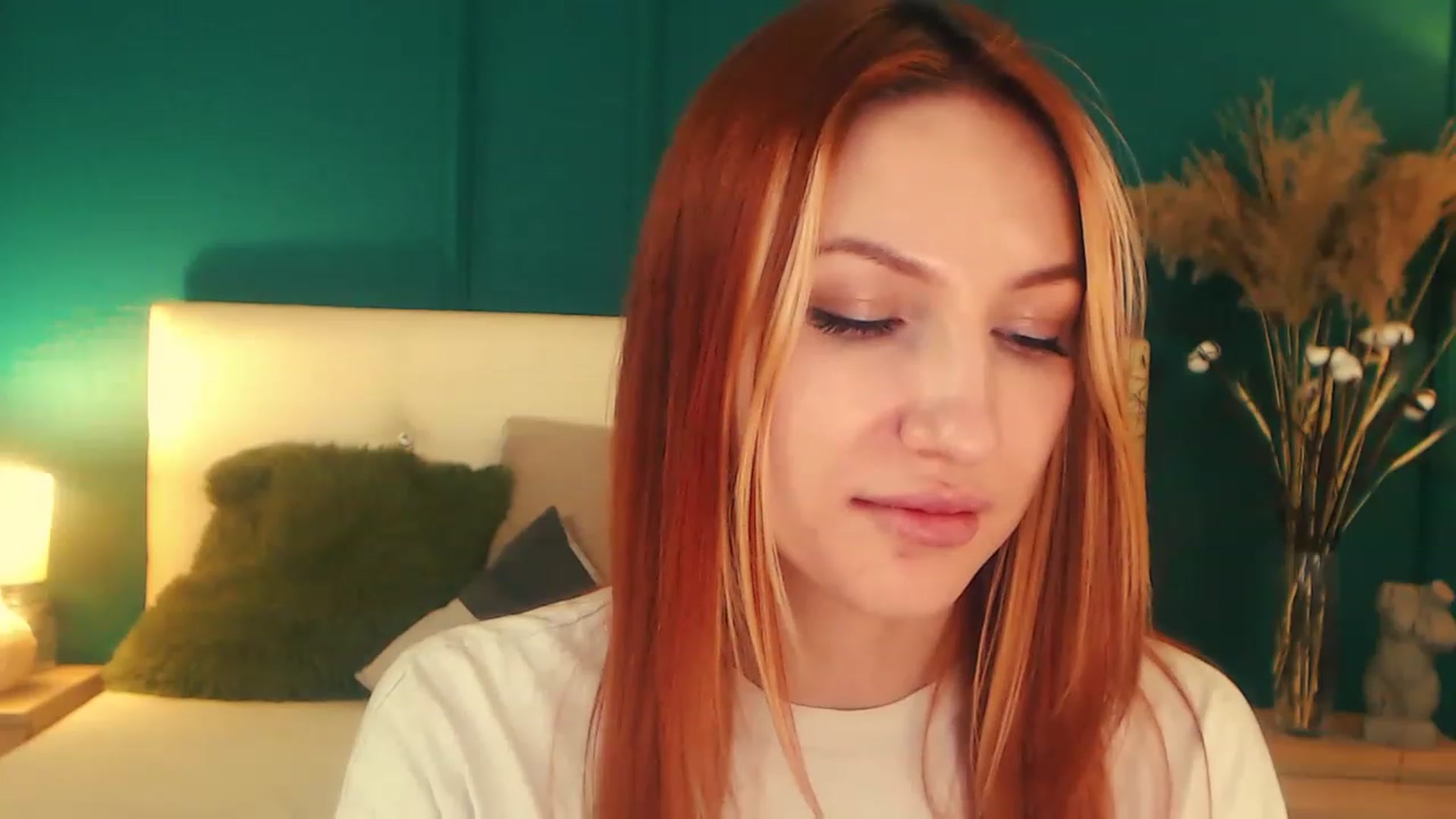 Gallery image thumbnail from LovelyGin's myfreecams stream on, 04/17/2023, 18:29 image 7 of 20