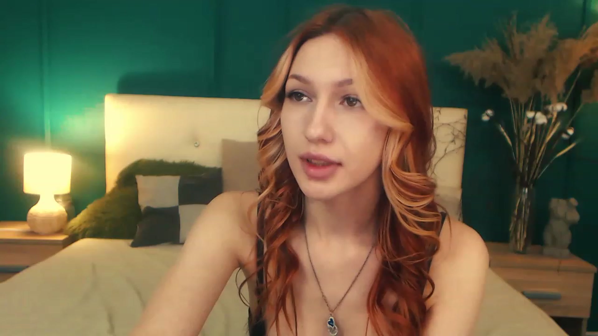 Gallery image thumbnail from LovelyGin's myfreecams stream on, 04/18/2023, 14:13 image 18 of 20