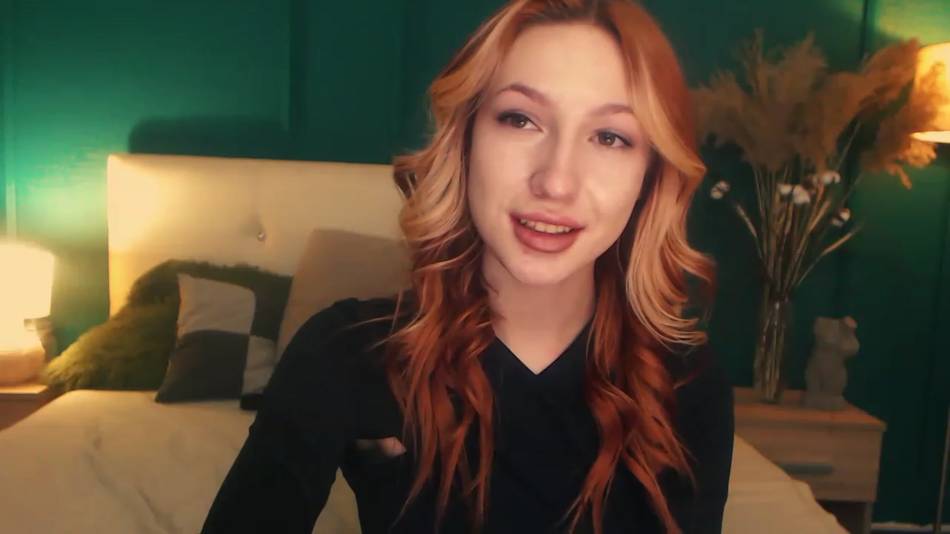 Gallery image thumbnail from LovelyGin's myfreecams stream on, 04/18/2023, 19:01 image 3 of 20