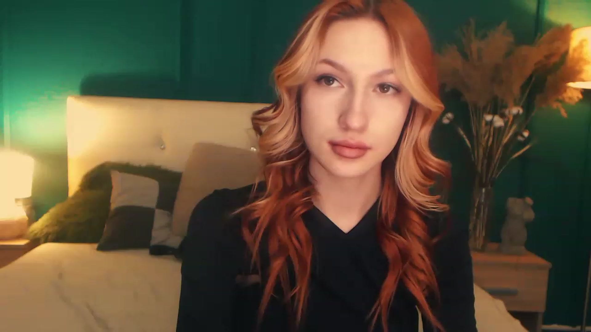 Gallery image thumbnail from LovelyGin's myfreecams stream on, 04/18/2023, 19:01 image 4 of 20