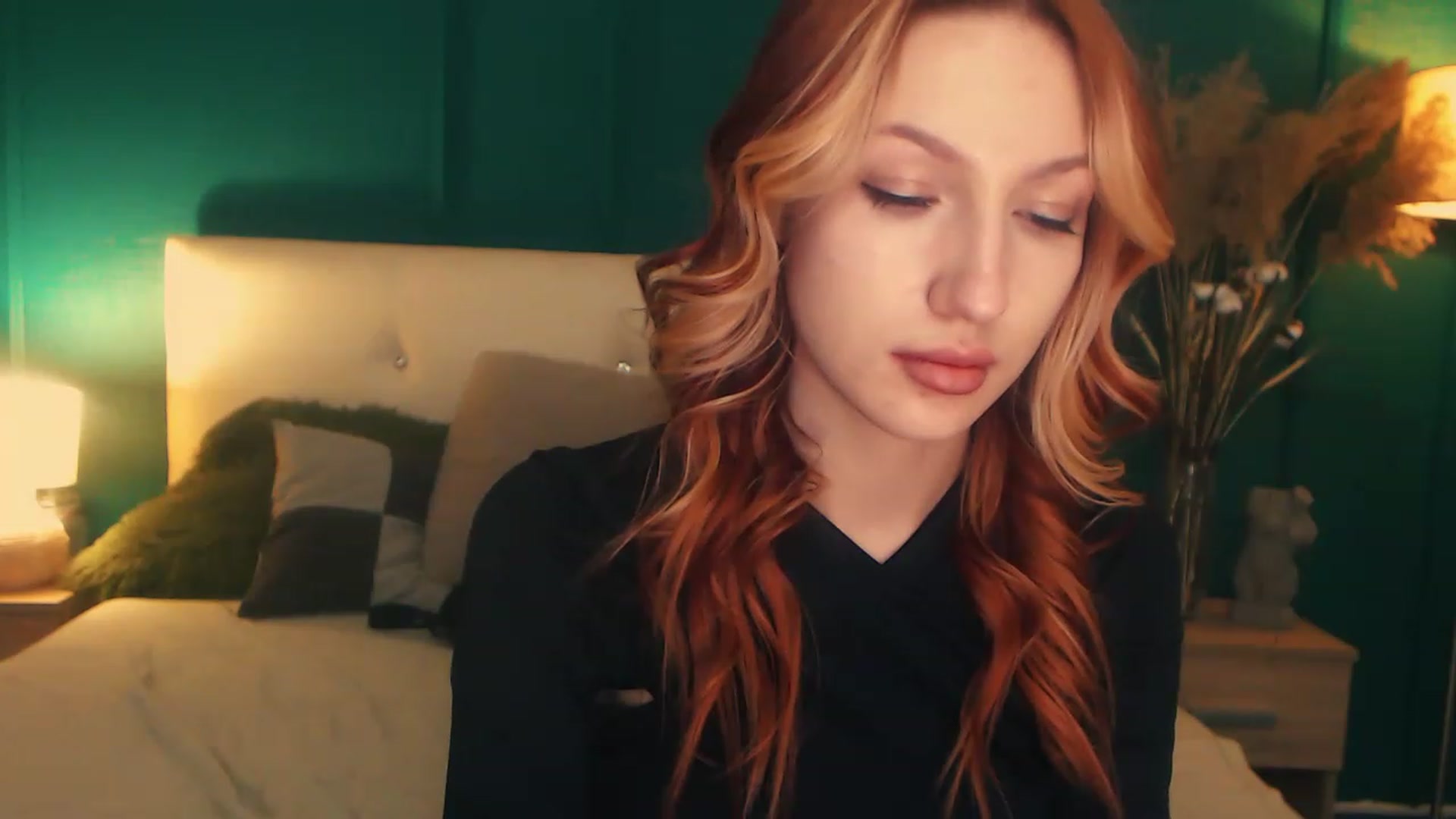 Gallery image thumbnail from LovelyGin's myfreecams stream on, 04/18/2023, 19:01 image 6 of 20