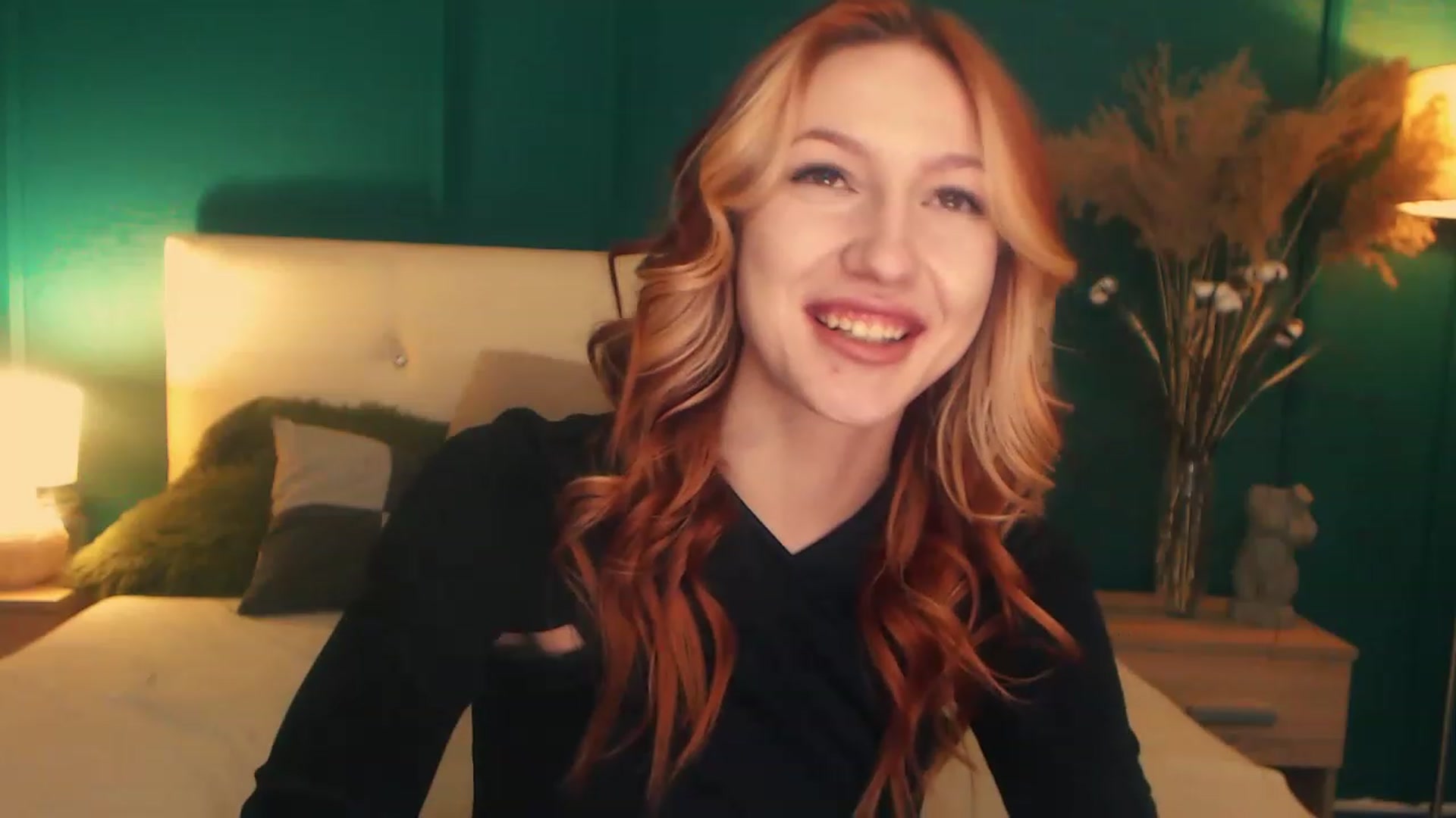 Gallery image thumbnail from LovelyGin's myfreecams stream on, 04/18/2023, 19:01 image 17 of 20