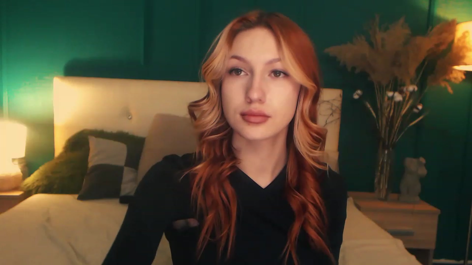 Gallery image thumbnail from LovelyGin's myfreecams stream on, 04/18/2023, 19:01 image 7 of 20