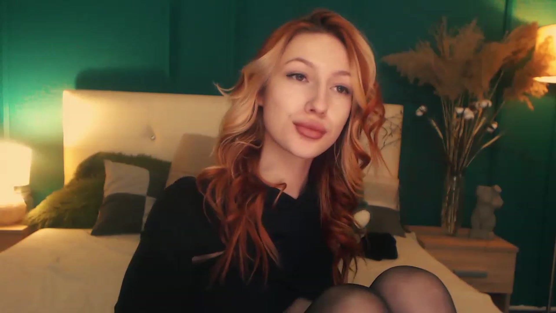 Gallery image thumbnail from LovelyGin's myfreecams stream on, 04/18/2023, 19:01 image 19 of 20