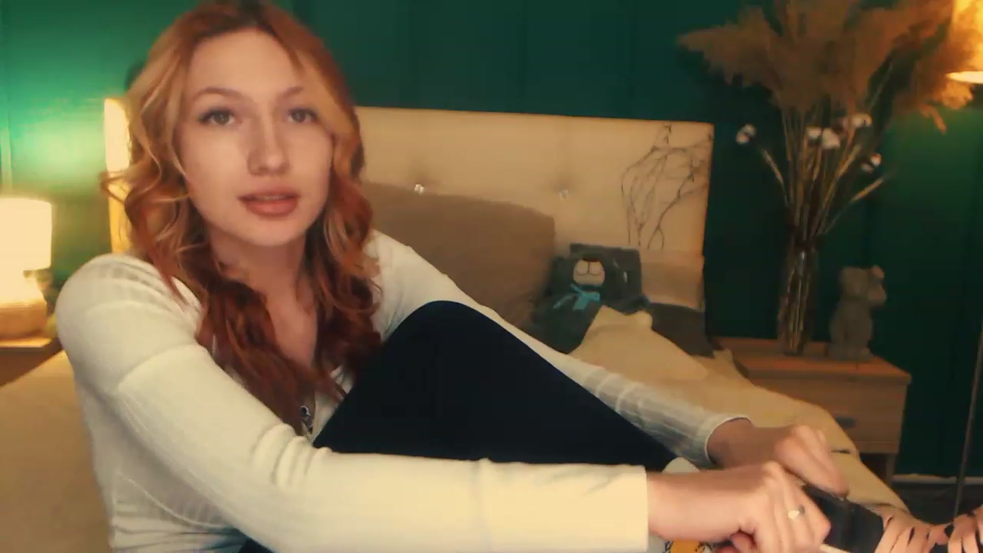 Gallery image thumbnail from LovelyGin's myfreecams stream on, 04/18/2023, 19:01 image 20 of 20