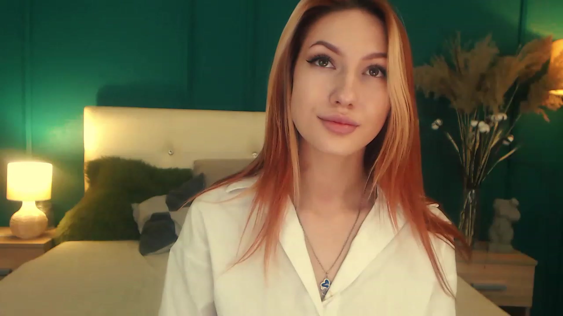 Gallery image thumbnail from LovelyGin's myfreecams stream on, 04/20/2023, 15:25 image 9 of 20