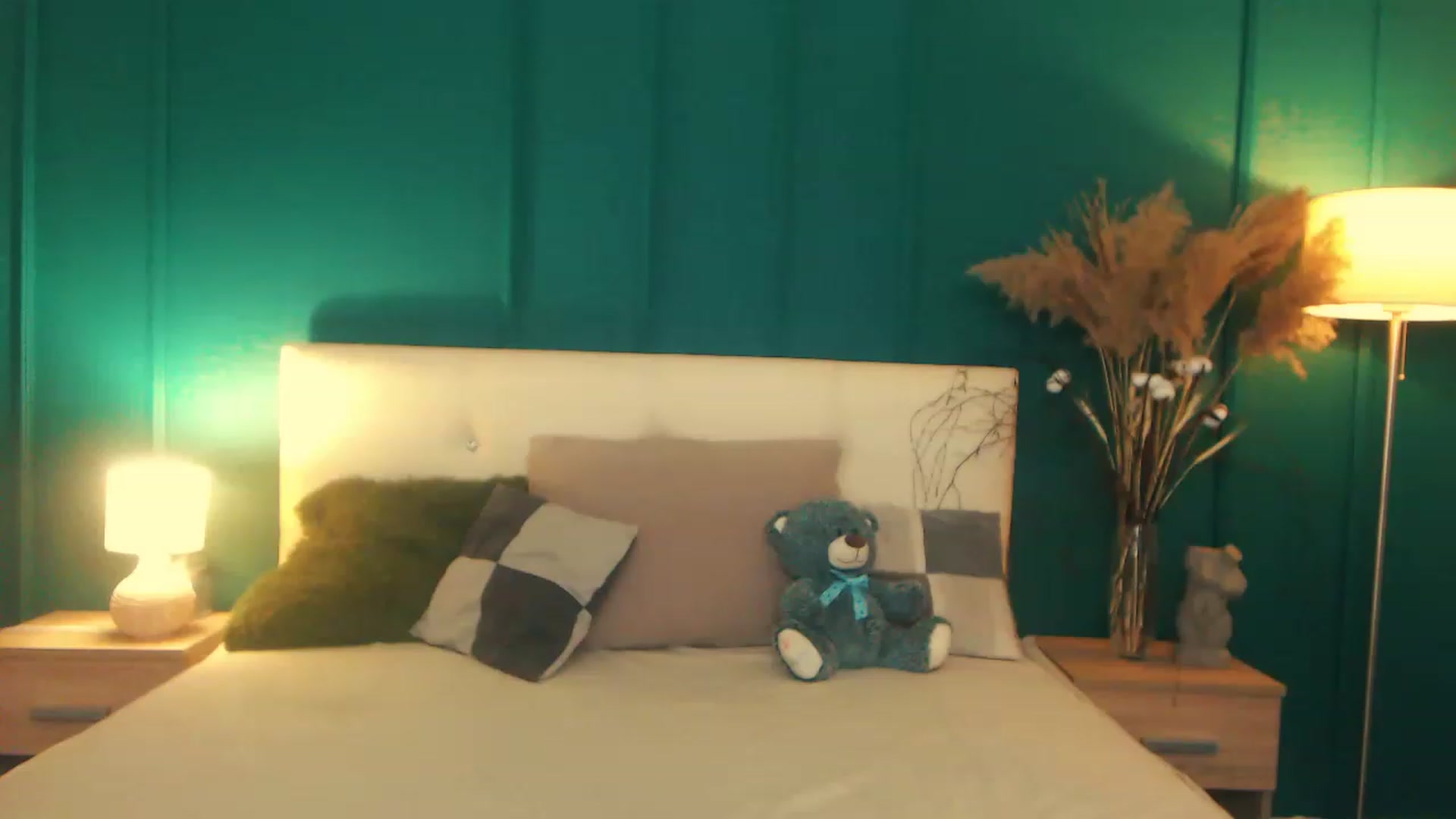 Gallery image thumbnail from LovelyGin's myfreecams stream on, 04/21/2023, 13:53 image 2 of 20