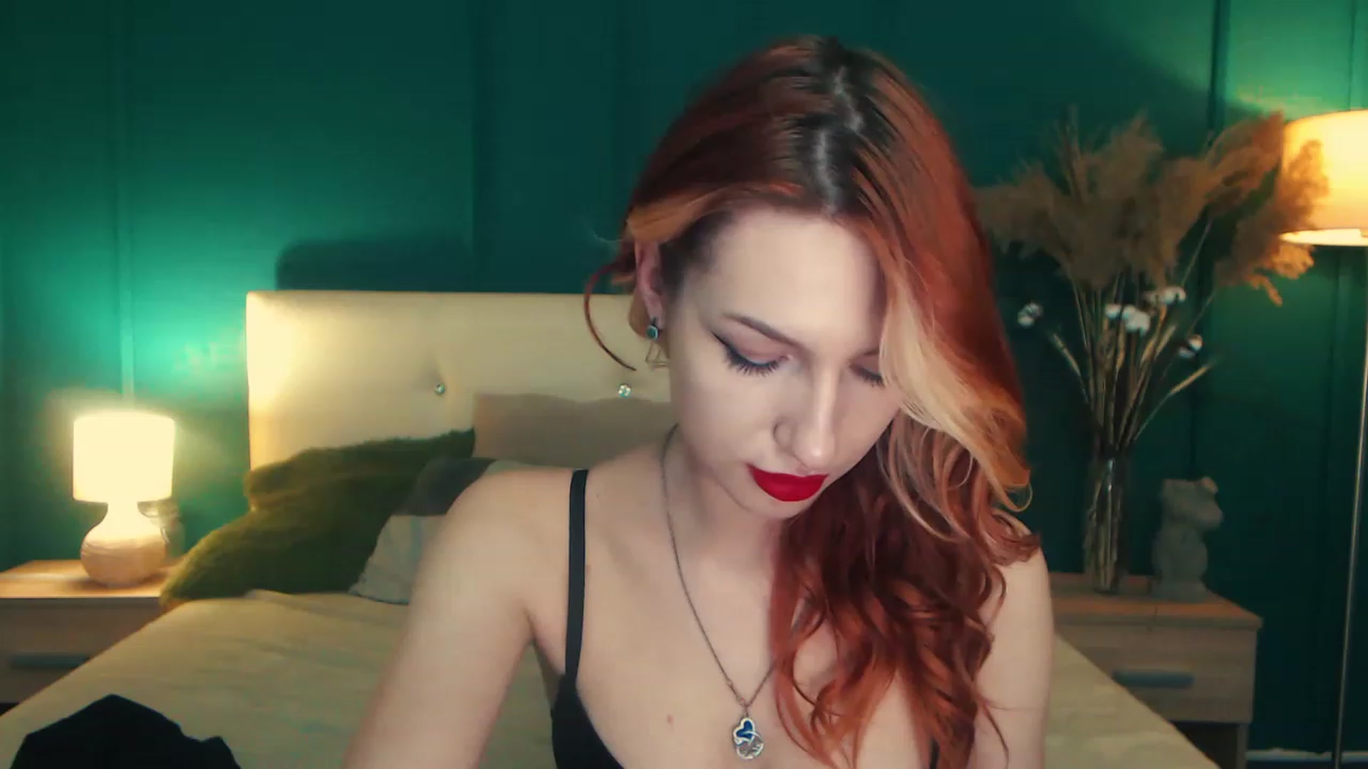 Gallery image thumbnail from LovelyGin's myfreecams stream on, 04/24/2023, 15:00 image 15 of 20