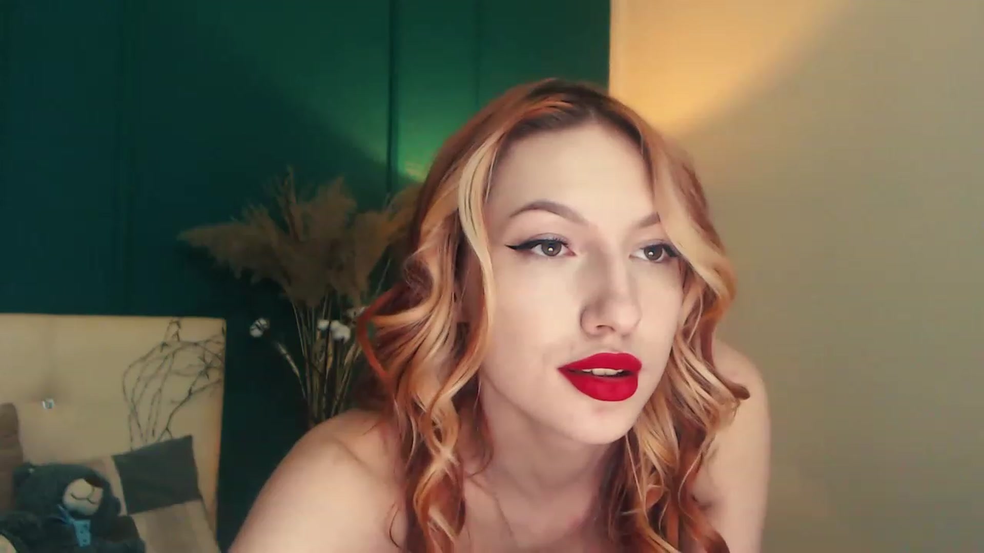 Gallery image thumbnail from LovelyGin's myfreecams stream on, 04/24/2023, 16:44 image 11 of 20