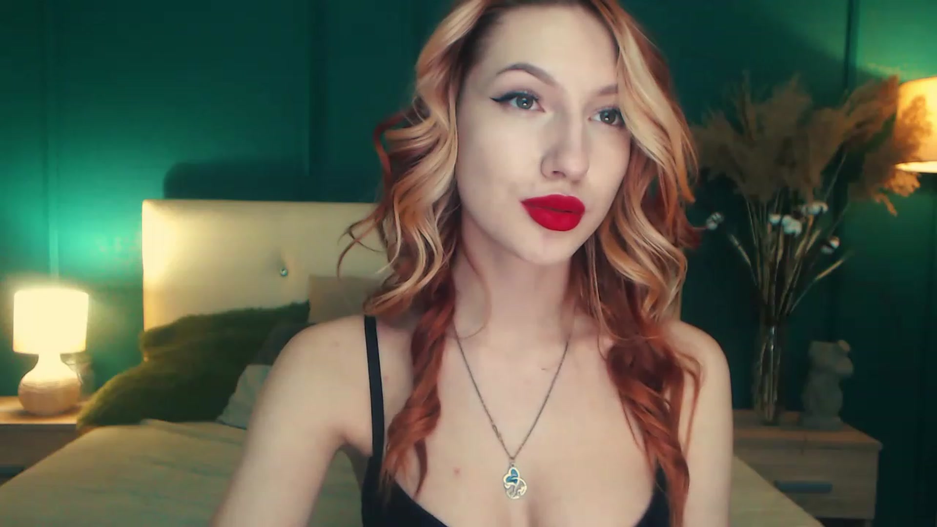 Gallery image thumbnail from LovelyGin's myfreecams stream on, 04/24/2023, 16:44 image 14 of 20
