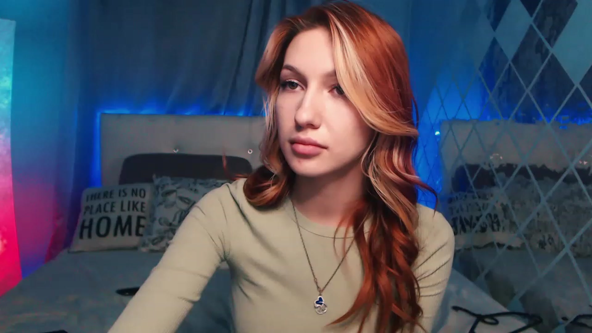 Gallery image thumbnail from LovelyGin's myfreecams stream on, 04/25/2023, 19:18 image 17 of 20