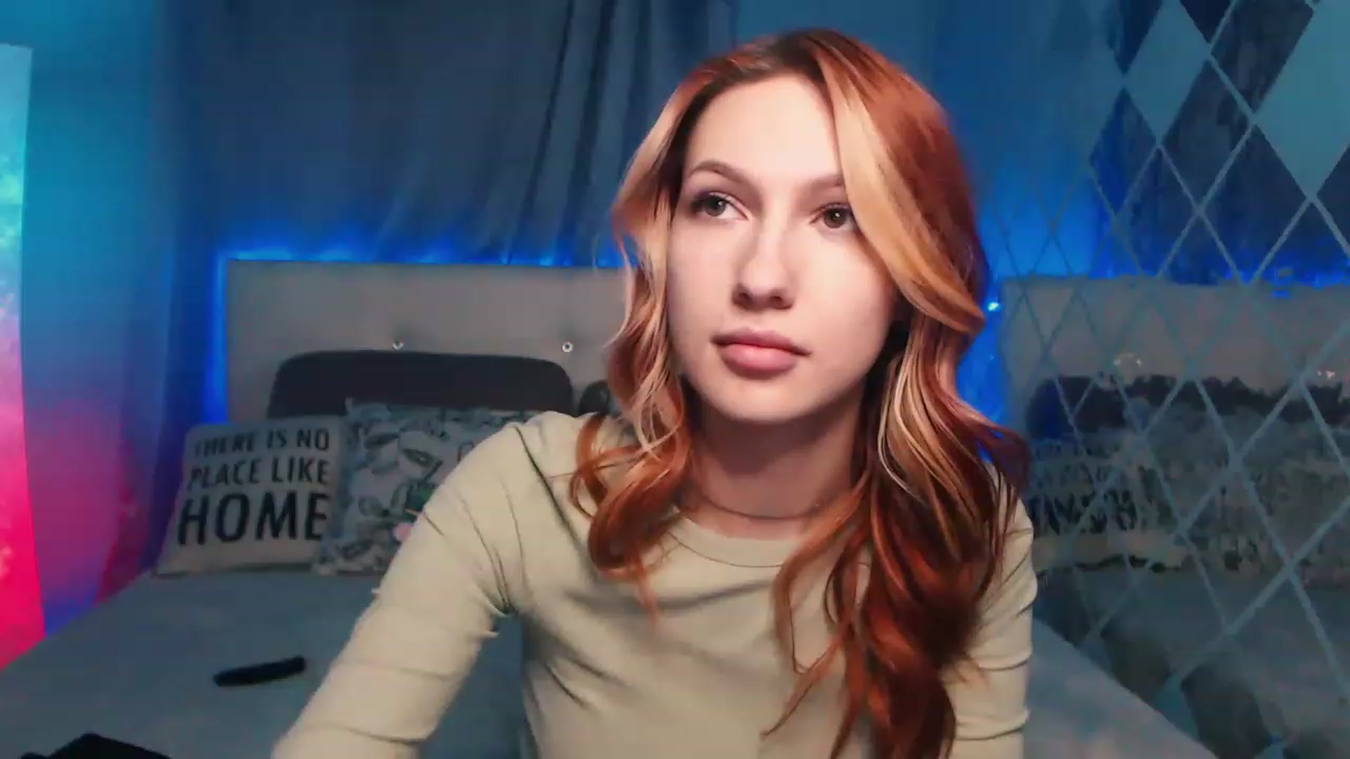 Gallery image thumbnail from LovelyGin's myfreecams stream on, 04/25/2023, 19:18 image 3 of 20