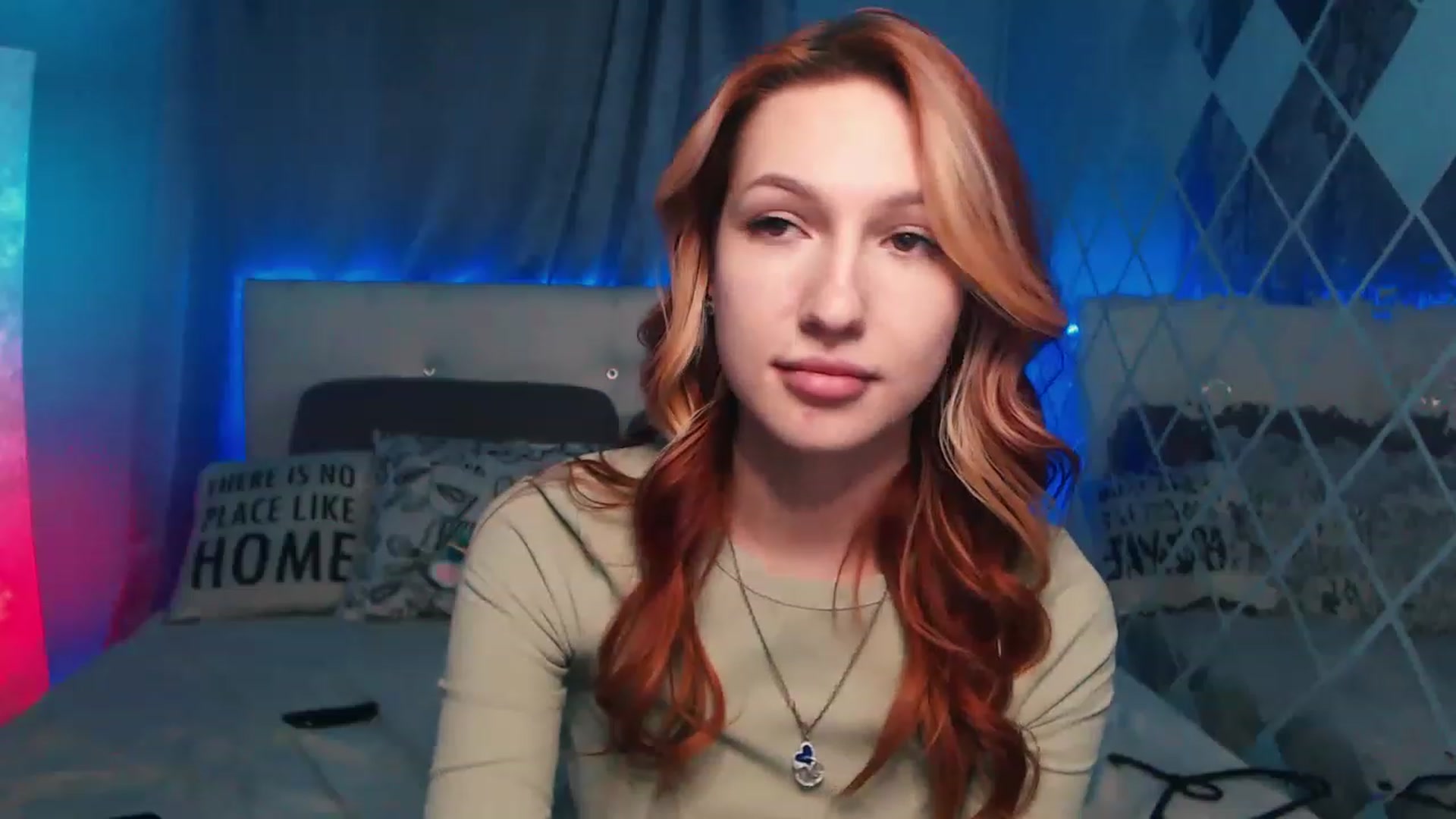 Gallery image thumbnail from LovelyGin's myfreecams stream on, 04/25/2023, 19:18 image 14 of 20