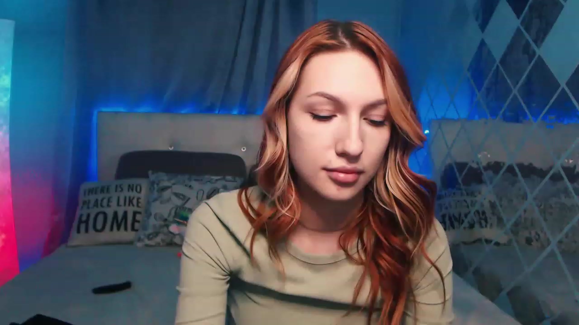 Gallery image thumbnail from LovelyGin's myfreecams stream on, 04/25/2023, 19:18 image 1 of 20