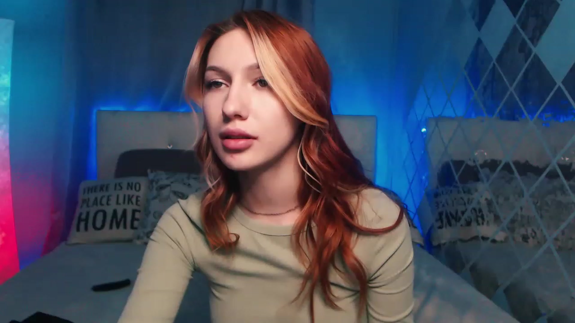 Gallery image thumbnail from LovelyGin's myfreecams stream on, 04/25/2023, 19:18 image 5 of 20
