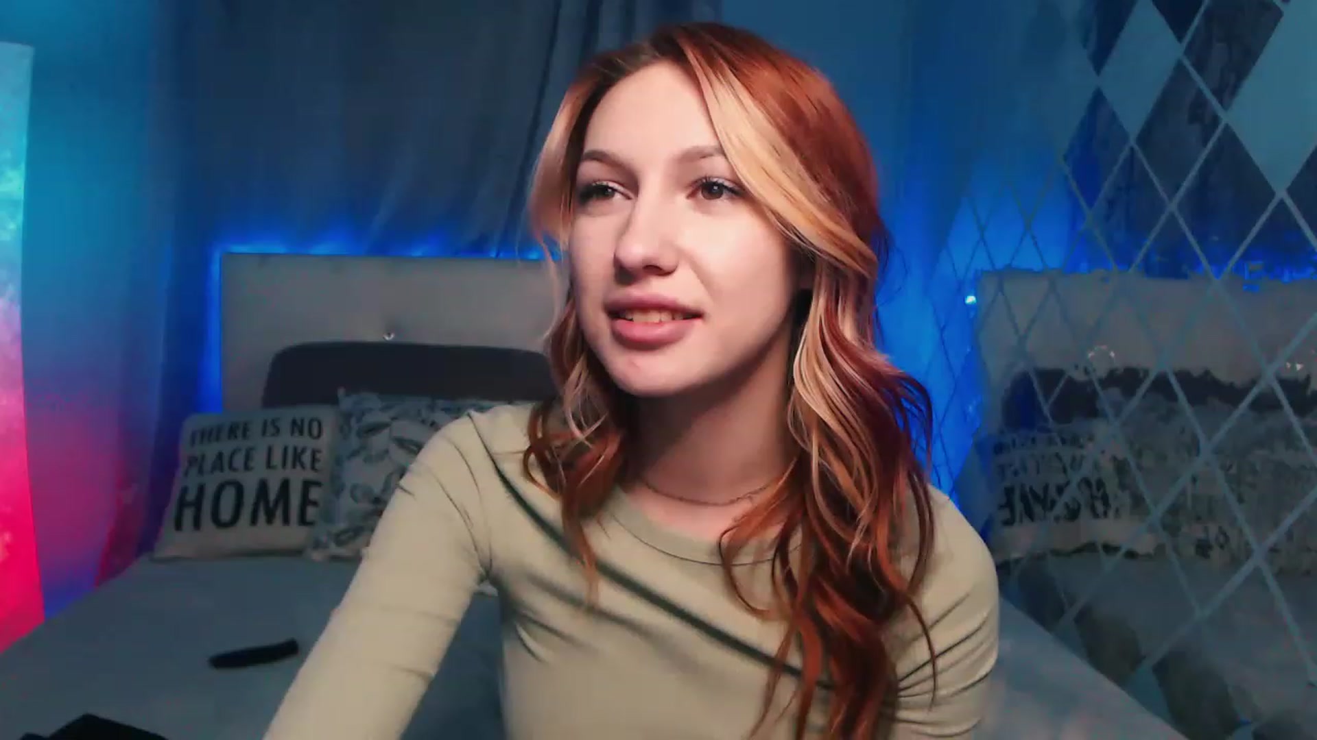 Gallery image thumbnail from LovelyGin's myfreecams stream on, 04/25/2023, 19:18 image 2 of 20